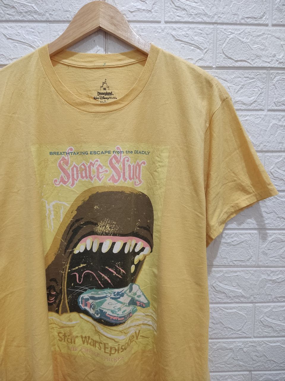 Star Wars WALL DISNEY x STARWARS Space Slug Episode V Graphic Tee Size US XL / EU 56 / 4 - 3 Thumbnail