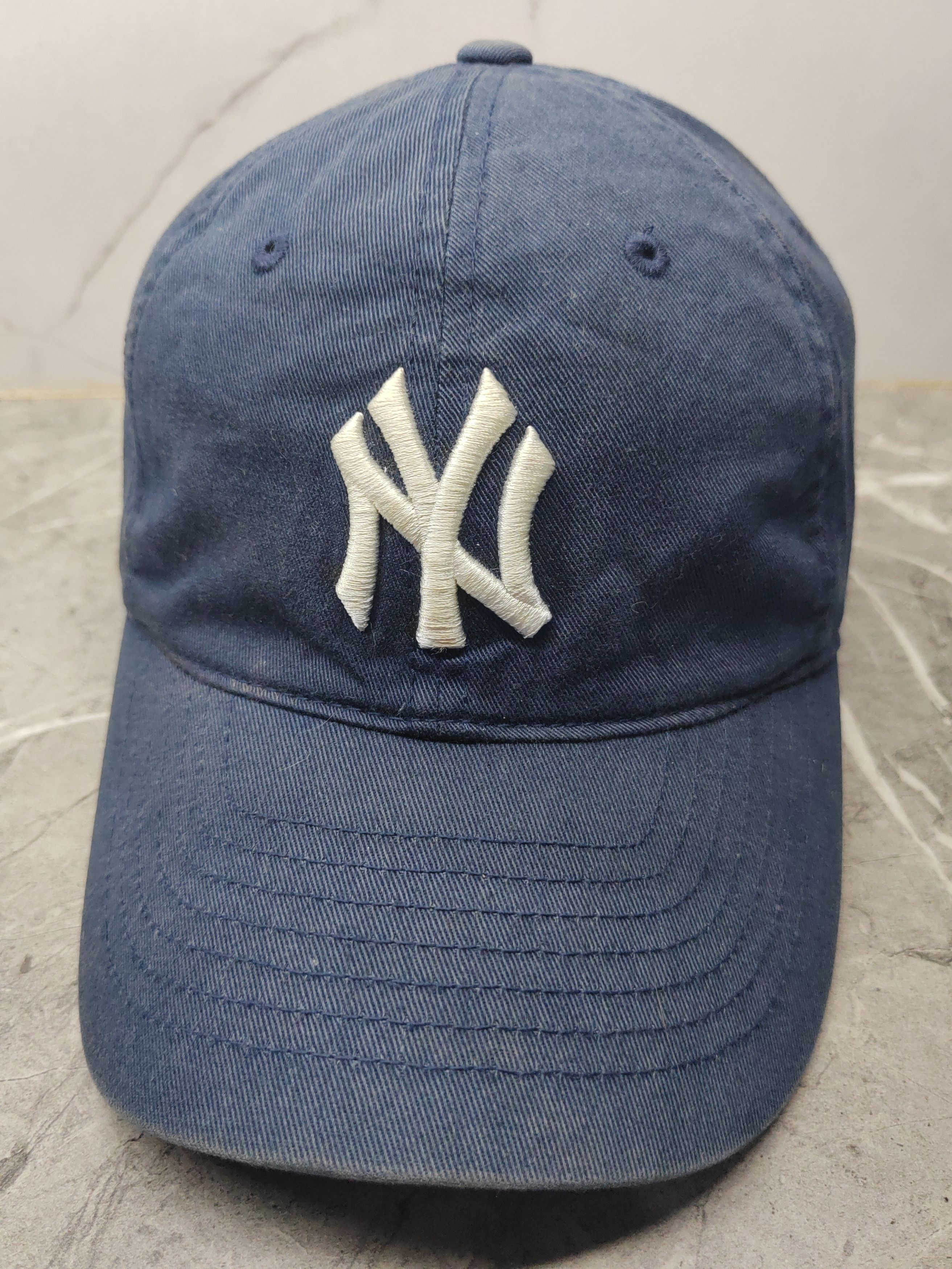 New York Yankees VIntage New York Yankees MLB Cap Hat Size ONE SIZE - 1 Thumbnail