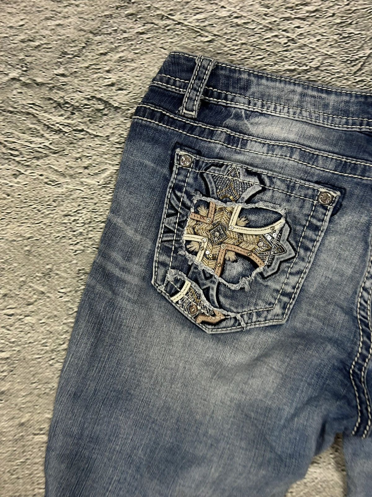 Miss Me Miss Me flared bootcut white stitching denim vintage y2k Size 33" - 3 Thumbnail