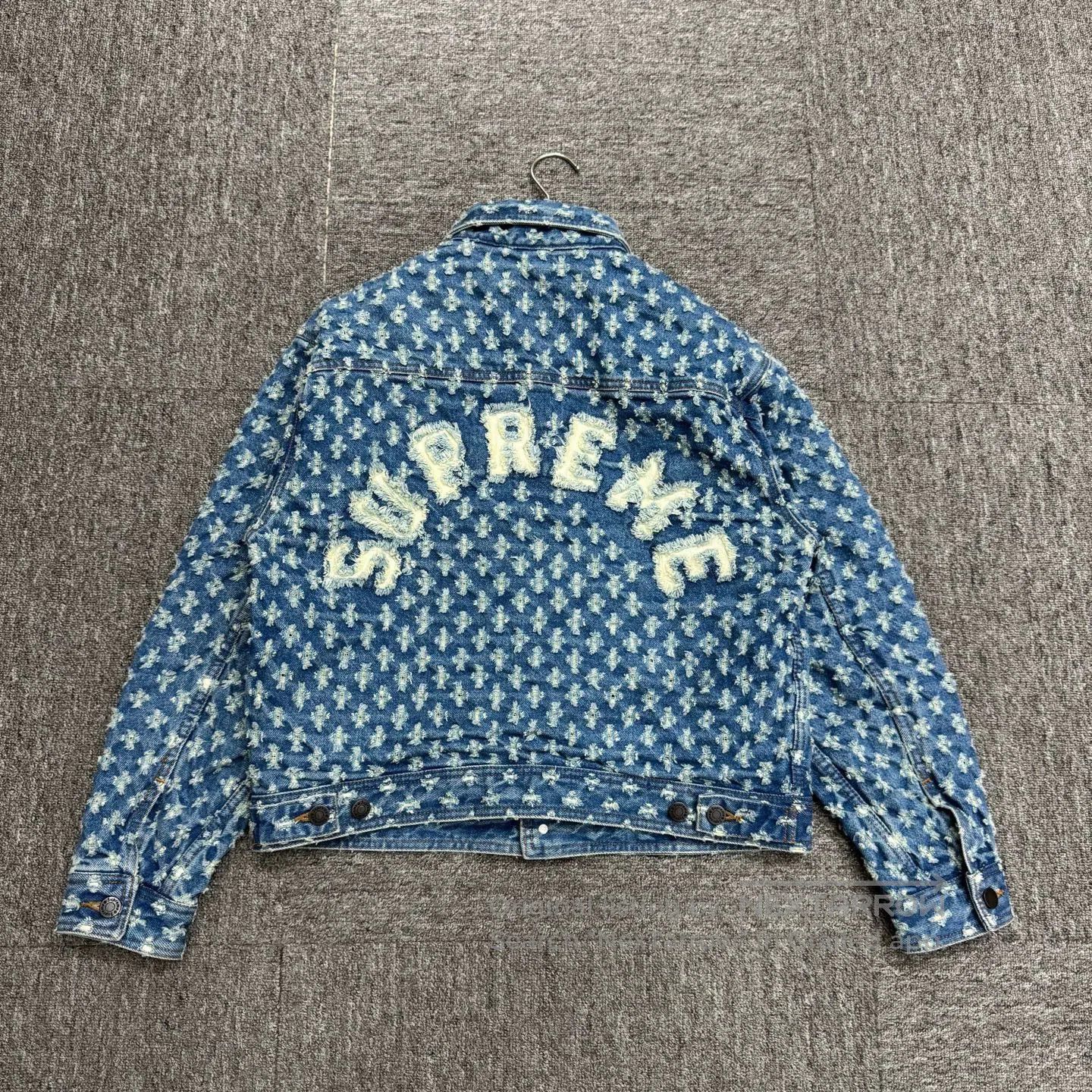 Supreme Blue Denim Jacket with White Floral Pattern . Size US S / EU 44-46 / 1 - 5 Thumbnail