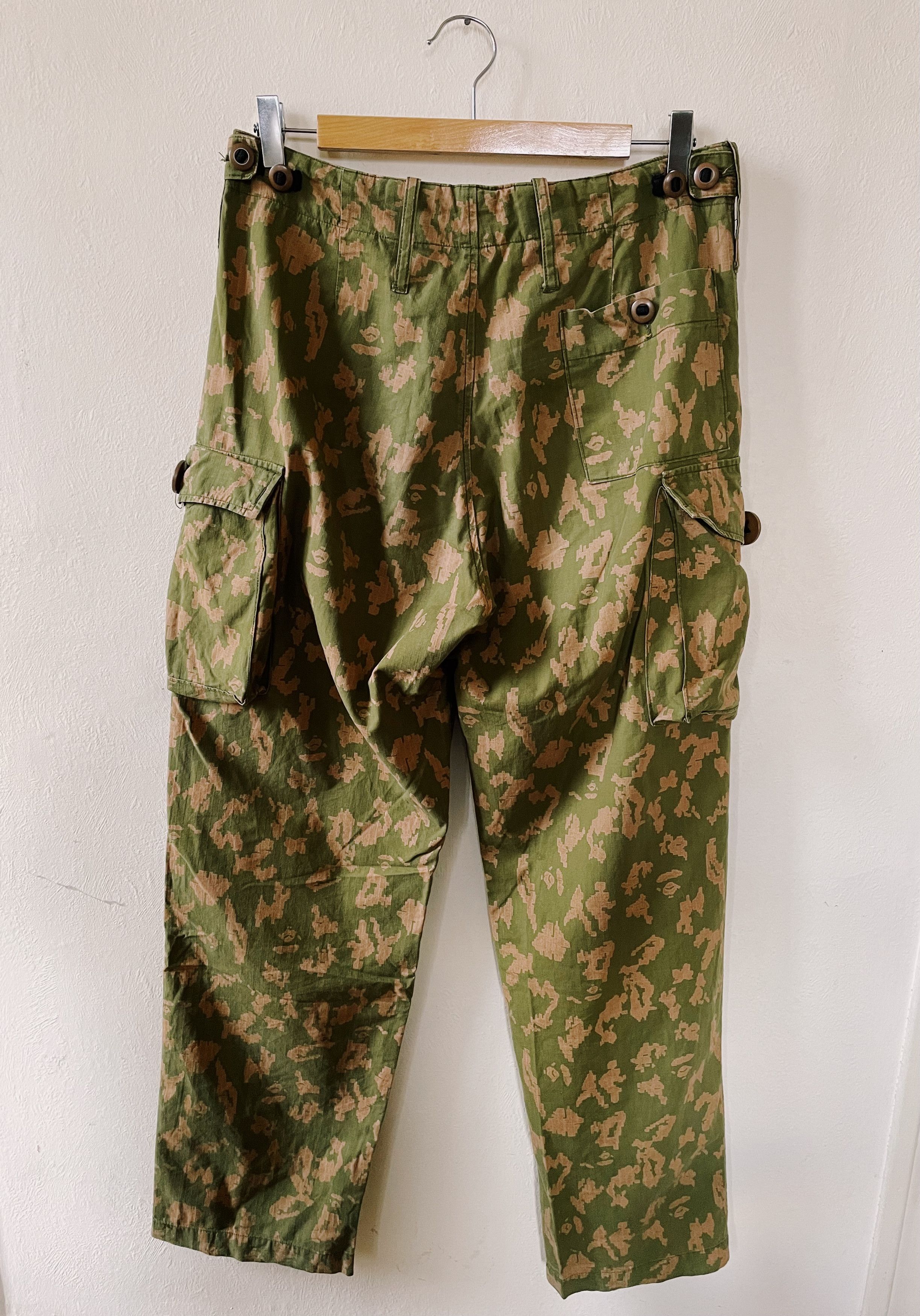 Bape × Nigo × Vintage Vintage Y2K Bape A Bathing Ape Digi Camo Cargo Pants Size US 32 / EU 48 - 3 Thumbnail