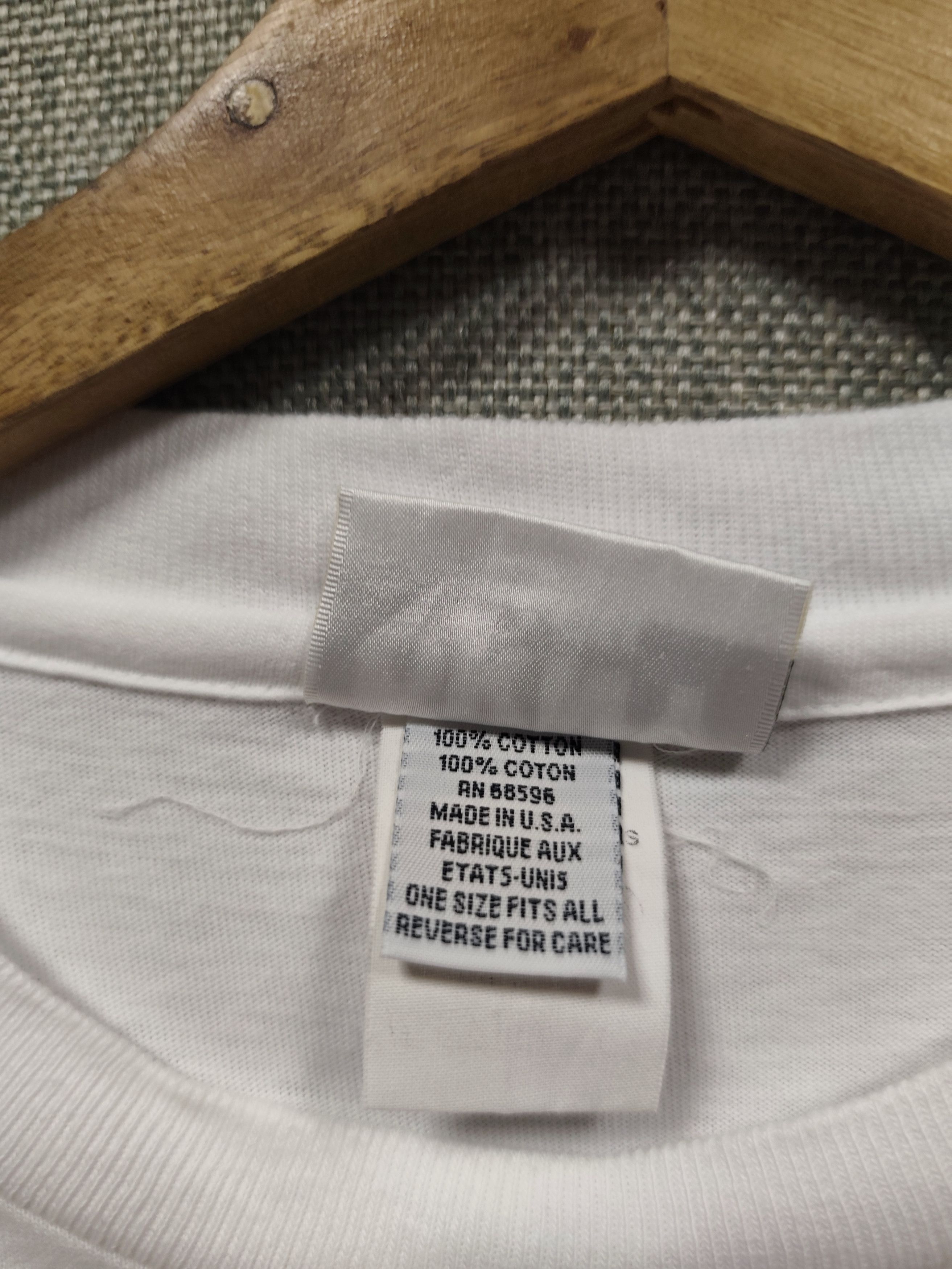 DKNY Vintage 90s t shirt DKNY Security Size US XL / EU 56 / 4 - 6 Thumbnail