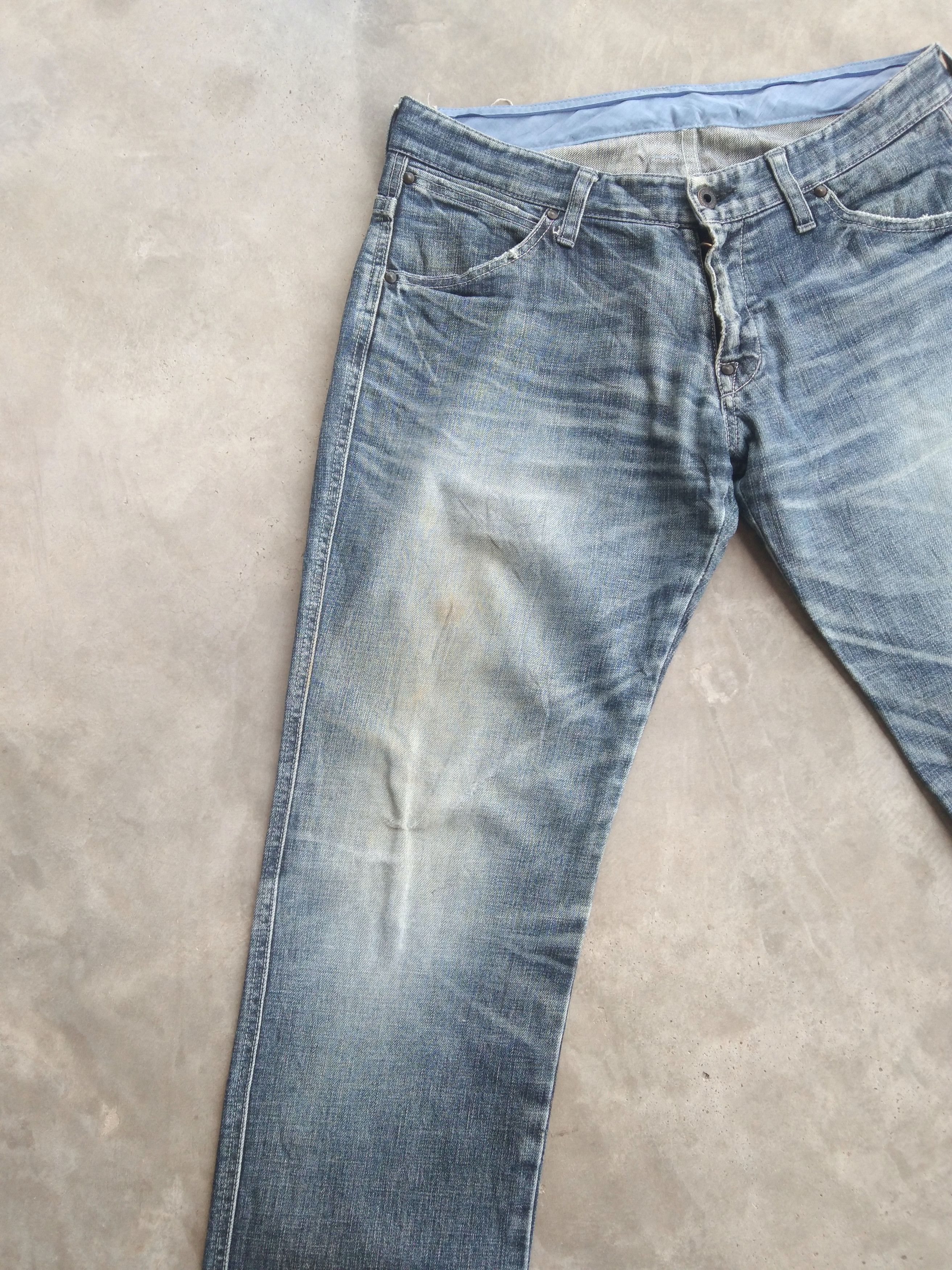 Japanese Brand Vintage Y2k Factotum Made In Japan Distressed Jeans 32x32 Size US 32 / EU 48 - 5 Thumbnail