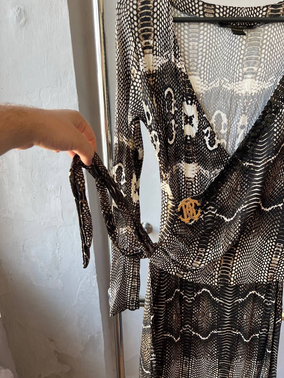 Grailed S/S 2005 ROBERTO CAVALLI RARE SNAKE PATTERN ARCHIVAL DRESS M Size M / US 6-8 / IT 42-44 - 16 Thumbnail