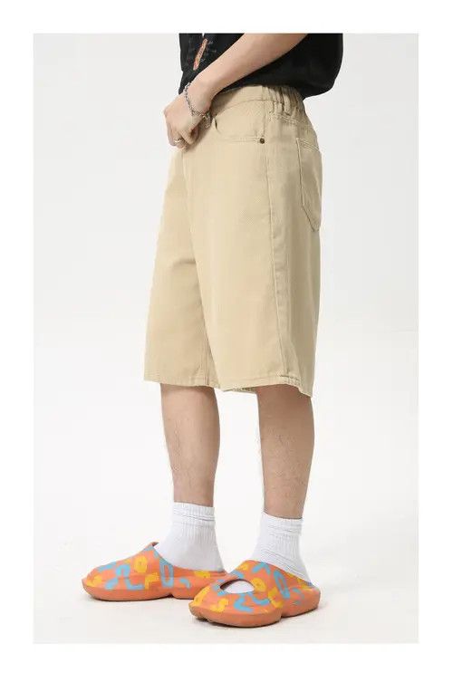 VIBE Simple solid color casual straight denim shorts Size US 32 / EU 48 - 4 Thumbnail