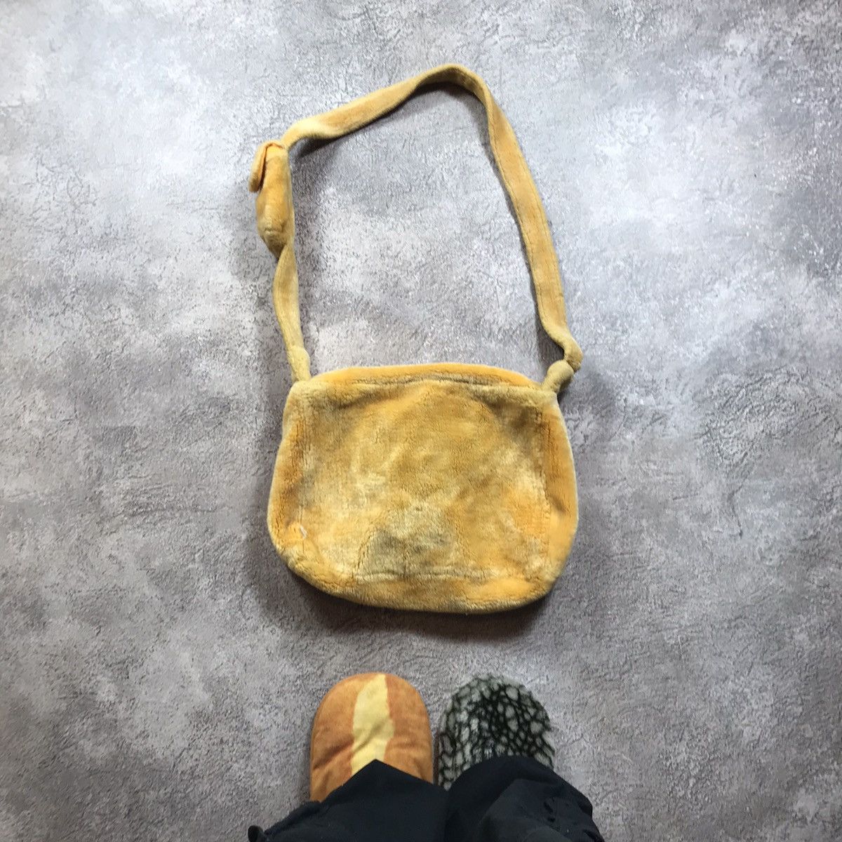 If Six Was Nine VINTAGE RABBIT TOY CROSSBODY BAG BALENCI STYLE Y2K 90s Size ONE SIZE - 5 Thumbnail