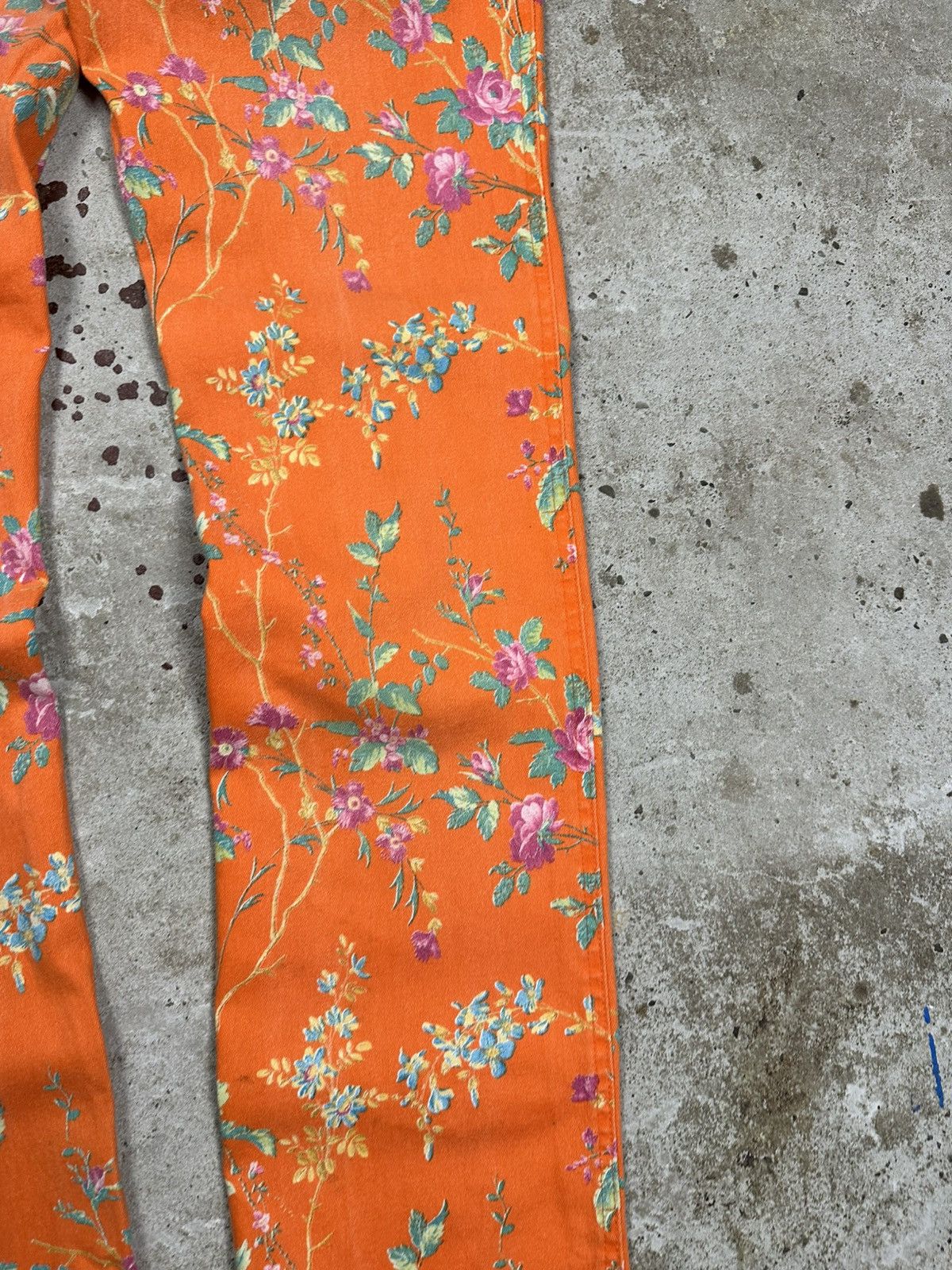 Roberto Cavalli Vintage 90s Roberto Cavalli Jeans Floral Print Flowers Size 28" / US 6 / IT 42 - 17 Thumbnail