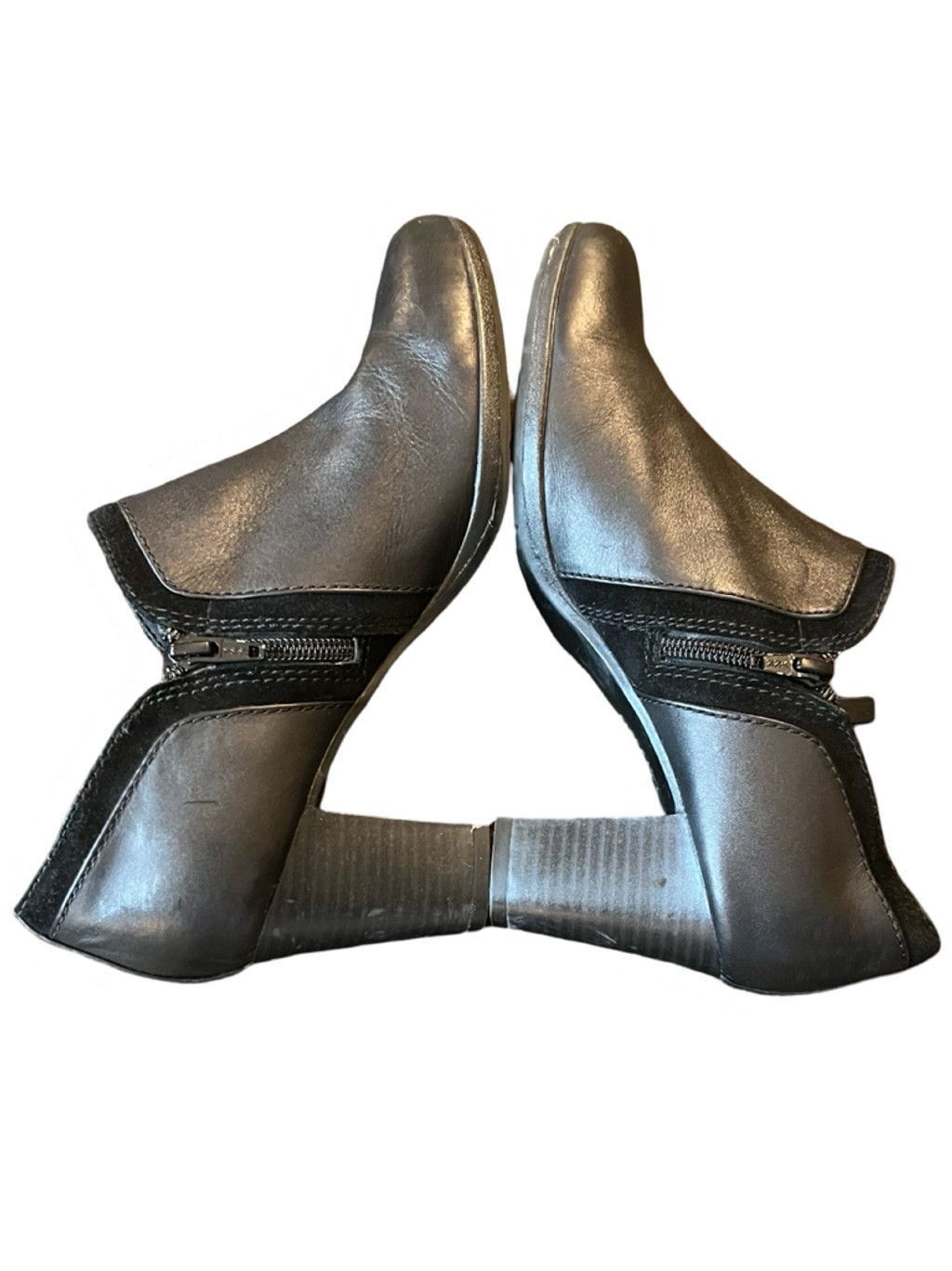 Clarks Clarks Cushion Black Zip Up Leather Booties Ankle Boots 8.5 Size US 8.5 / IT 38.5 - 10 Thumbnail