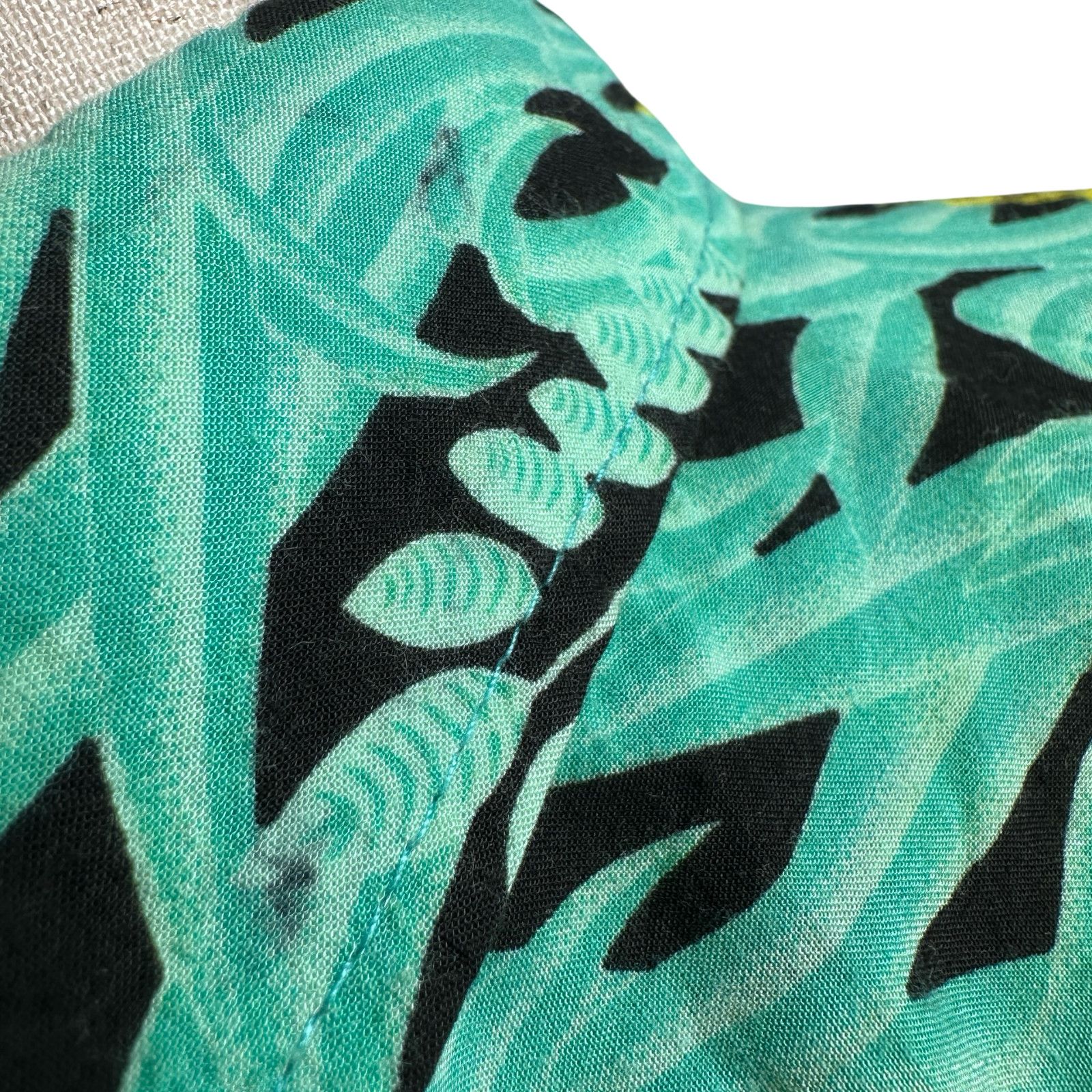 Other Loud Original Shirt Men 2XL Yellow Feathers & Green Grass Size US XXL / EU 58 / 5 - 11 Thumbnail