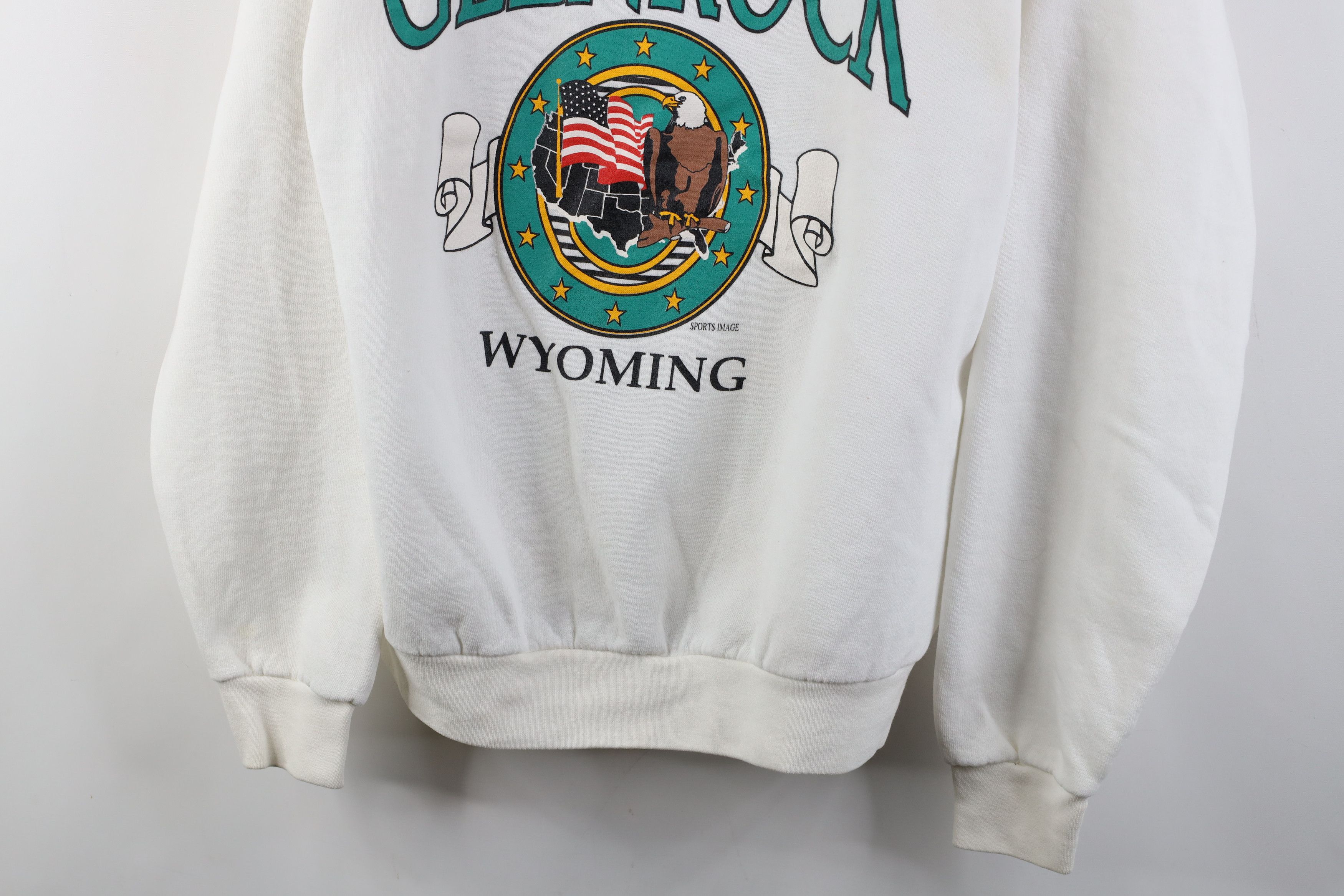 Vintage Vintage 90s Glenrock Wyoming Crewneck Sweatshirt White USA Size US L / EU 52-54 / 3 - 3 Thumbnail