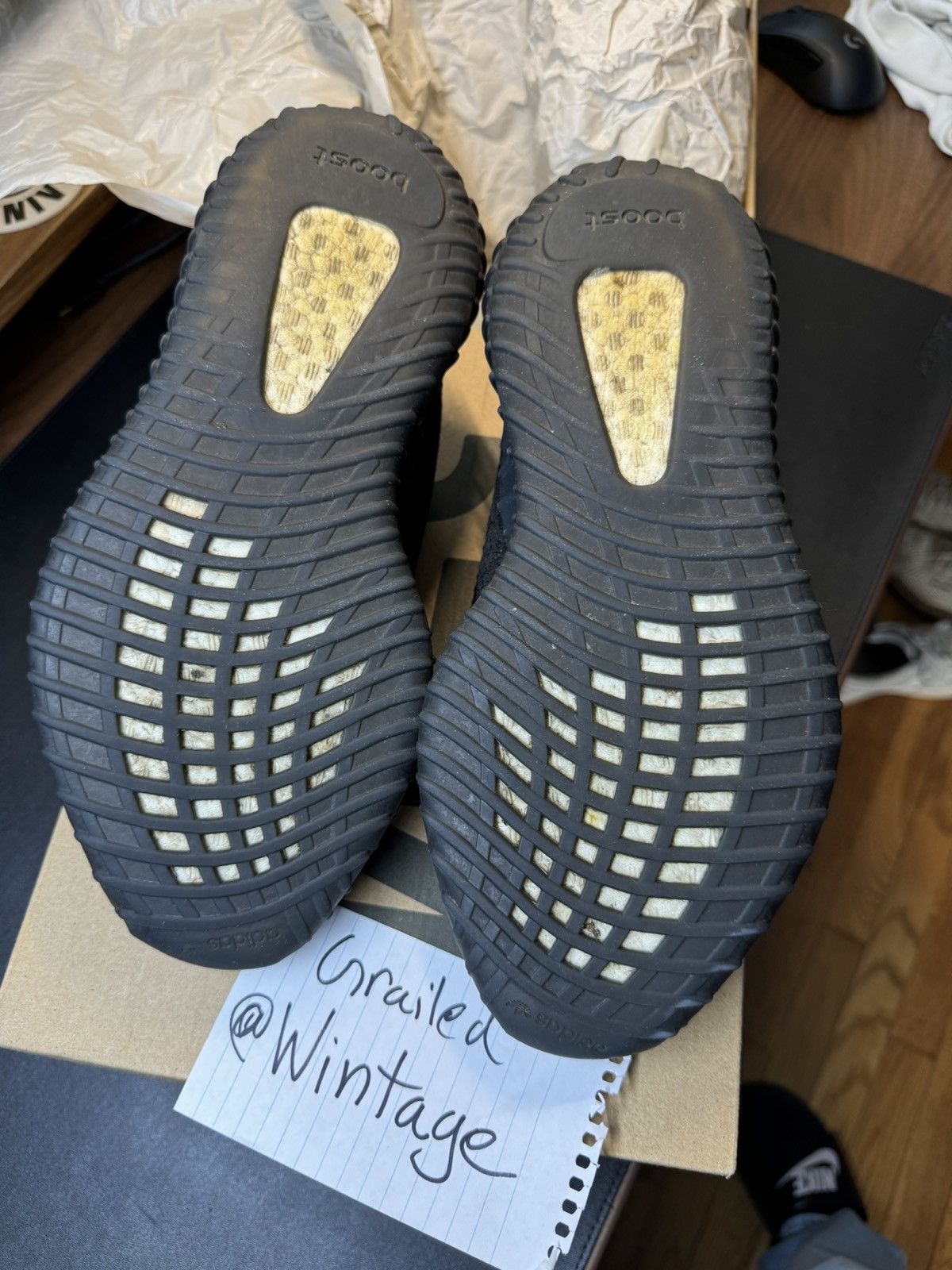 Adidas × Kanye West × Yeezy Yeezy Boost 350 V2 Oreo - 9.5M - Good Condition Size US 9.5 / EU 42-43 - 17 Thumbnail