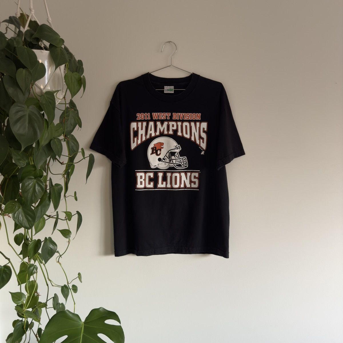 Vintage Vintage CFL BC Lions 2011 West Division Champions T-shirt Size US L / EU 52-54 / 3 - 1 Thumbnail