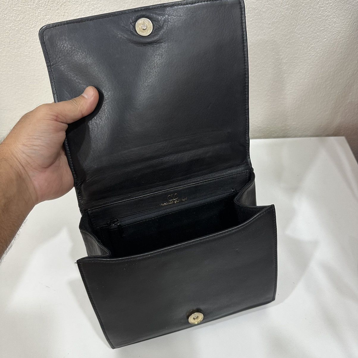 Valentino ‼️LD‼️ VALENTINO GARAVANI QUILTED VLOGO GOLD HARDWARE HANDBAG Size ONE SIZE - 11 Thumbnail