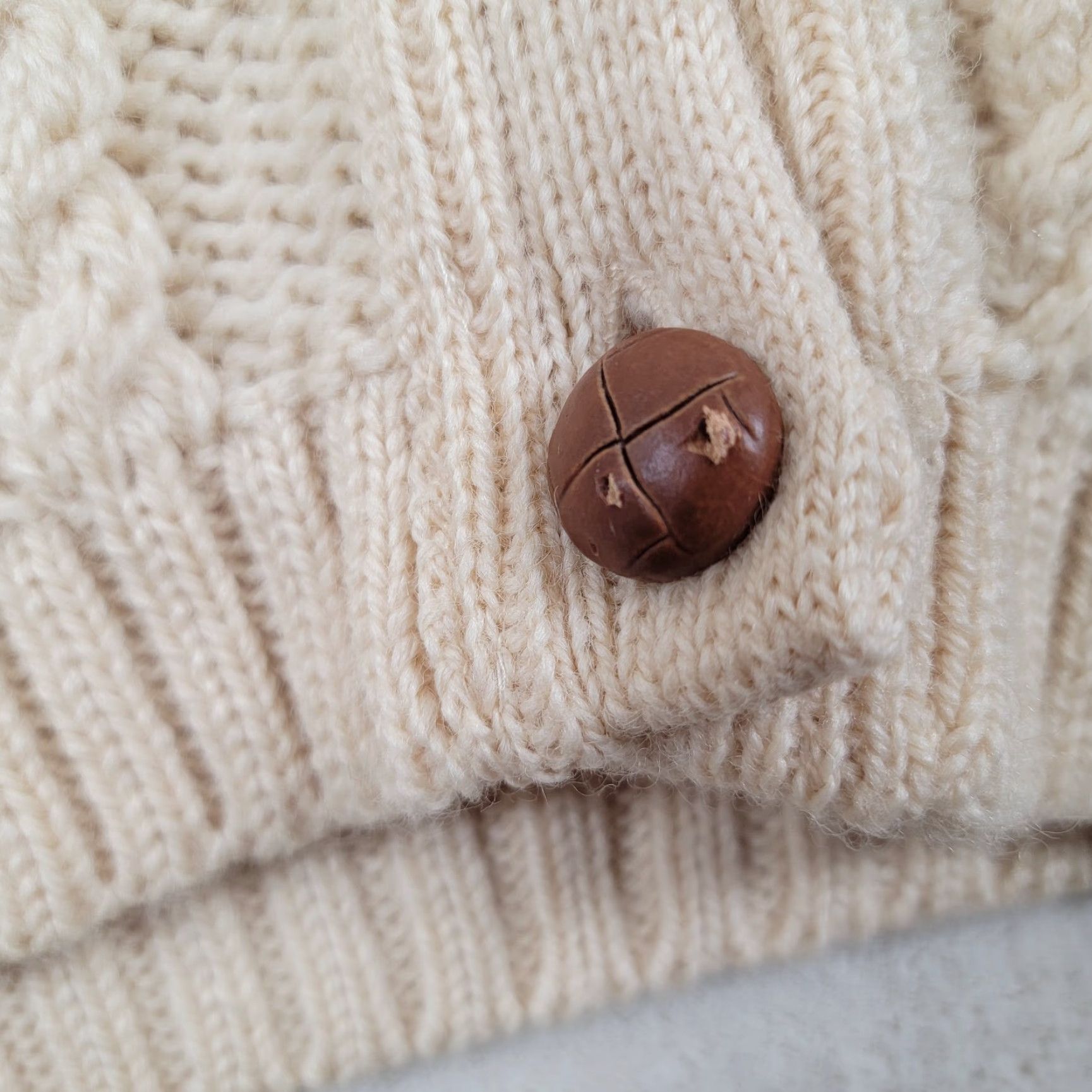 Lands' End VINTAGE Lands' End Fisherman Cardigan Sweater Womens S 100% Wool Ivory Thick Wool Chunky-Knit Winter Leather Buttons Boys??? Size S / US 4 / IT 40 - 5 Thumbnail