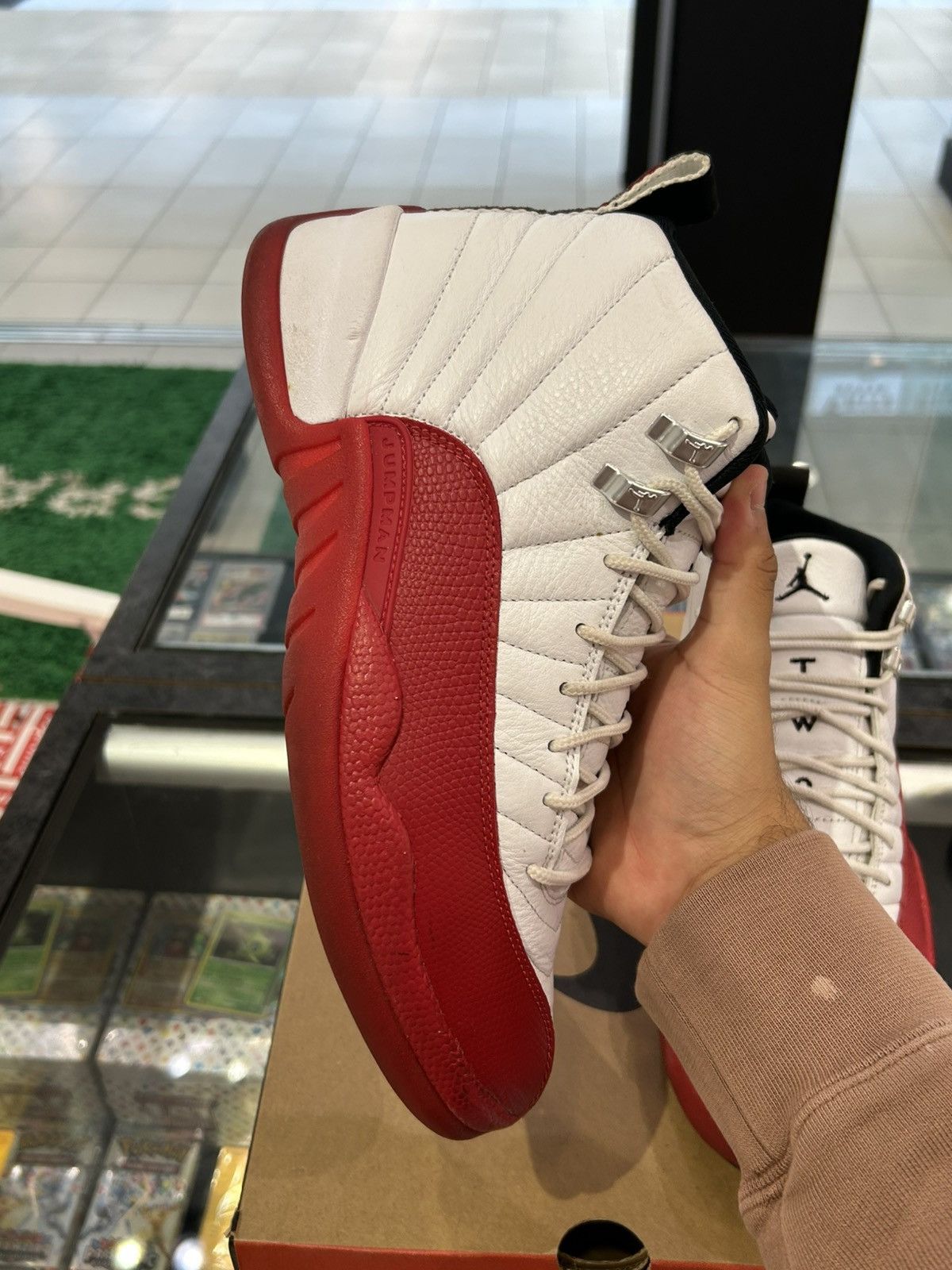 Jordan Brand Jordan 12 cherry Size US 9.5 / EU 42-43 - 6 Thumbnail