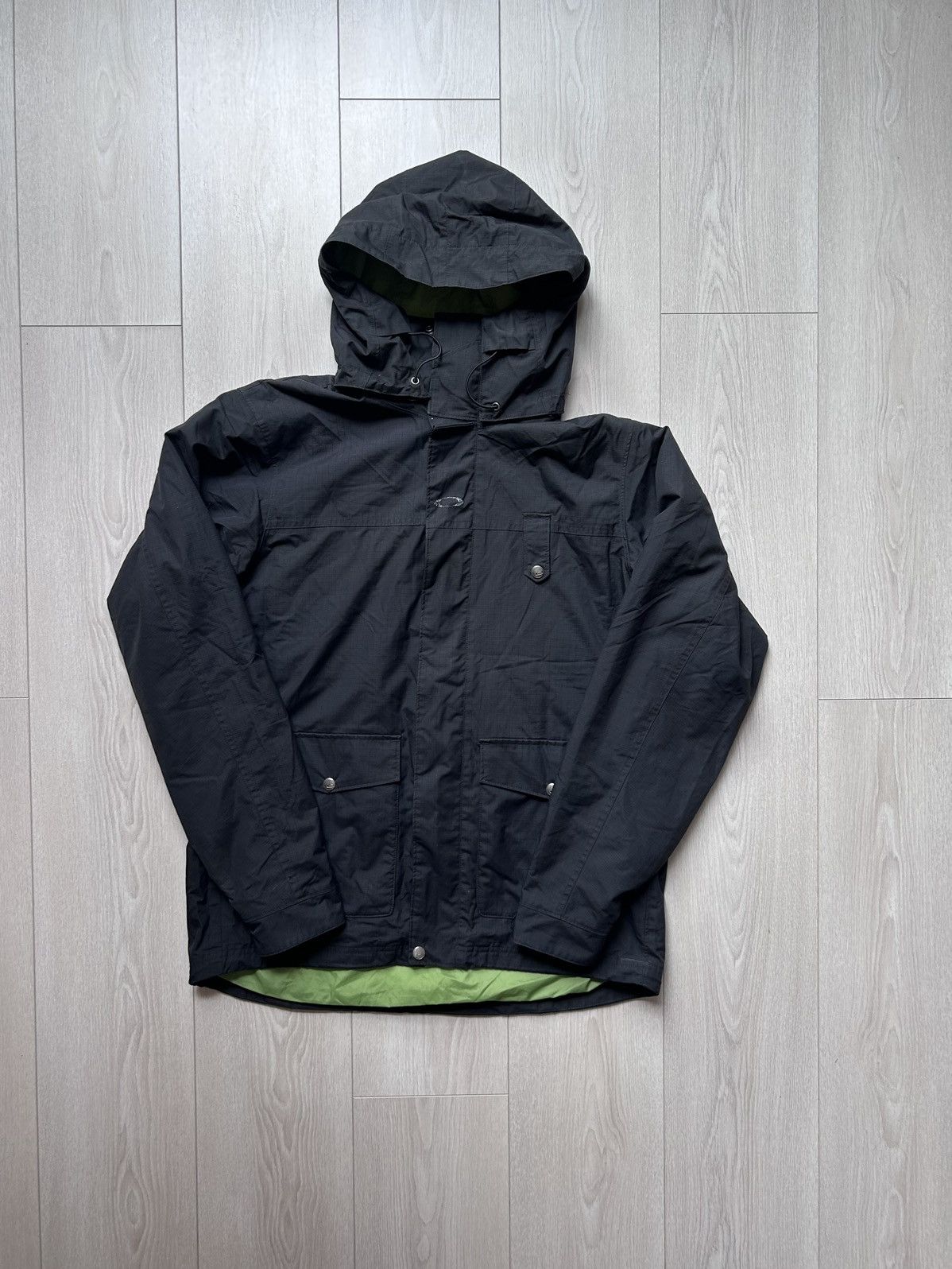 image of Goretex Gore Pro Jacket in Black, Men's (Size Large)