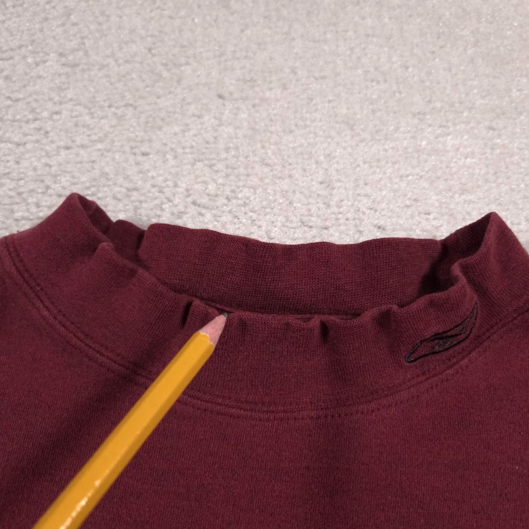 Reebok VINTAGE Reebok Mock Neck T Shirt Mens M Long Sleeve Maroon Red 2000s Sportswear/Beach Size US M / EU 48-50 / 2 - 5 Thumbnail