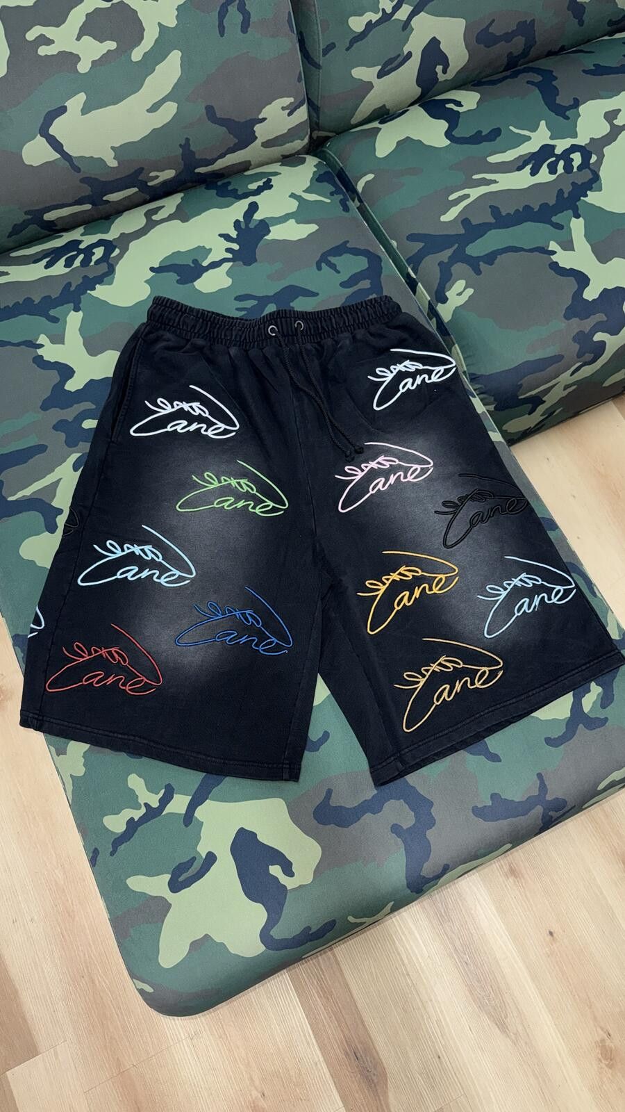 Other Blanco Lane Scribble Shorts Size US 40 / EU 56 - 1 Thumbnail