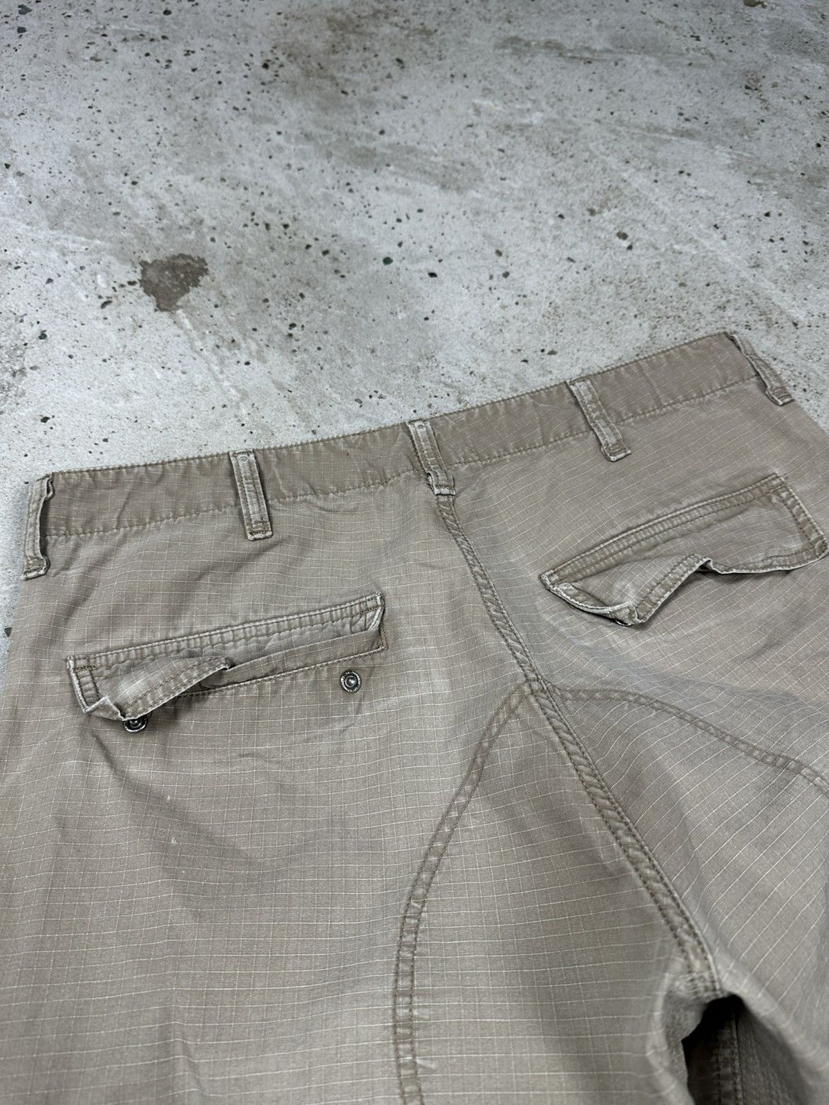 Carhartt Vintage Y2K Carhartt Baggy Distressed Reworked Cargo Pants Size US 33 - 16 Thumbnail