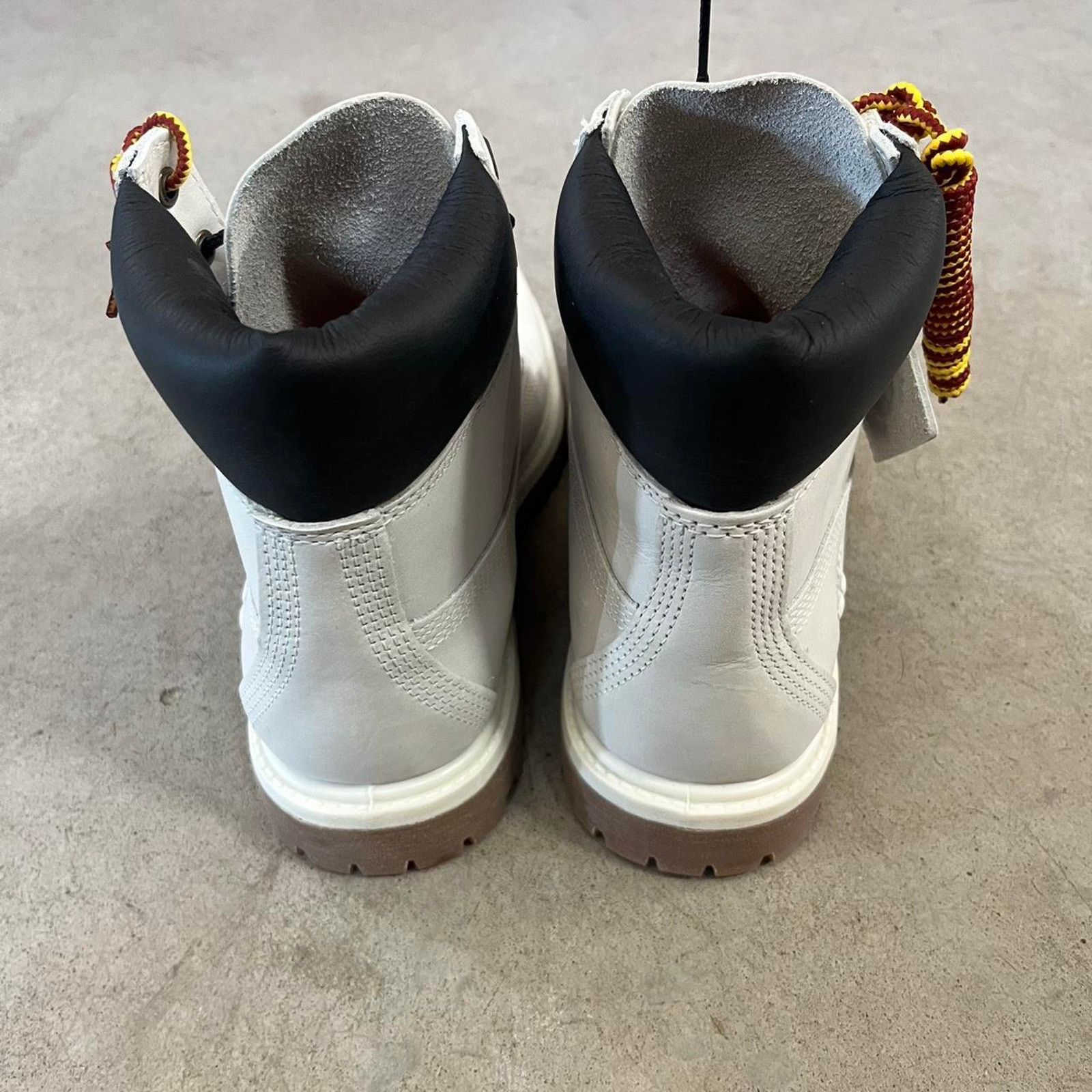 Timberland Women’s Timberland Boots (waterproof) Size US 7 / IT 37 - 4 Thumbnail