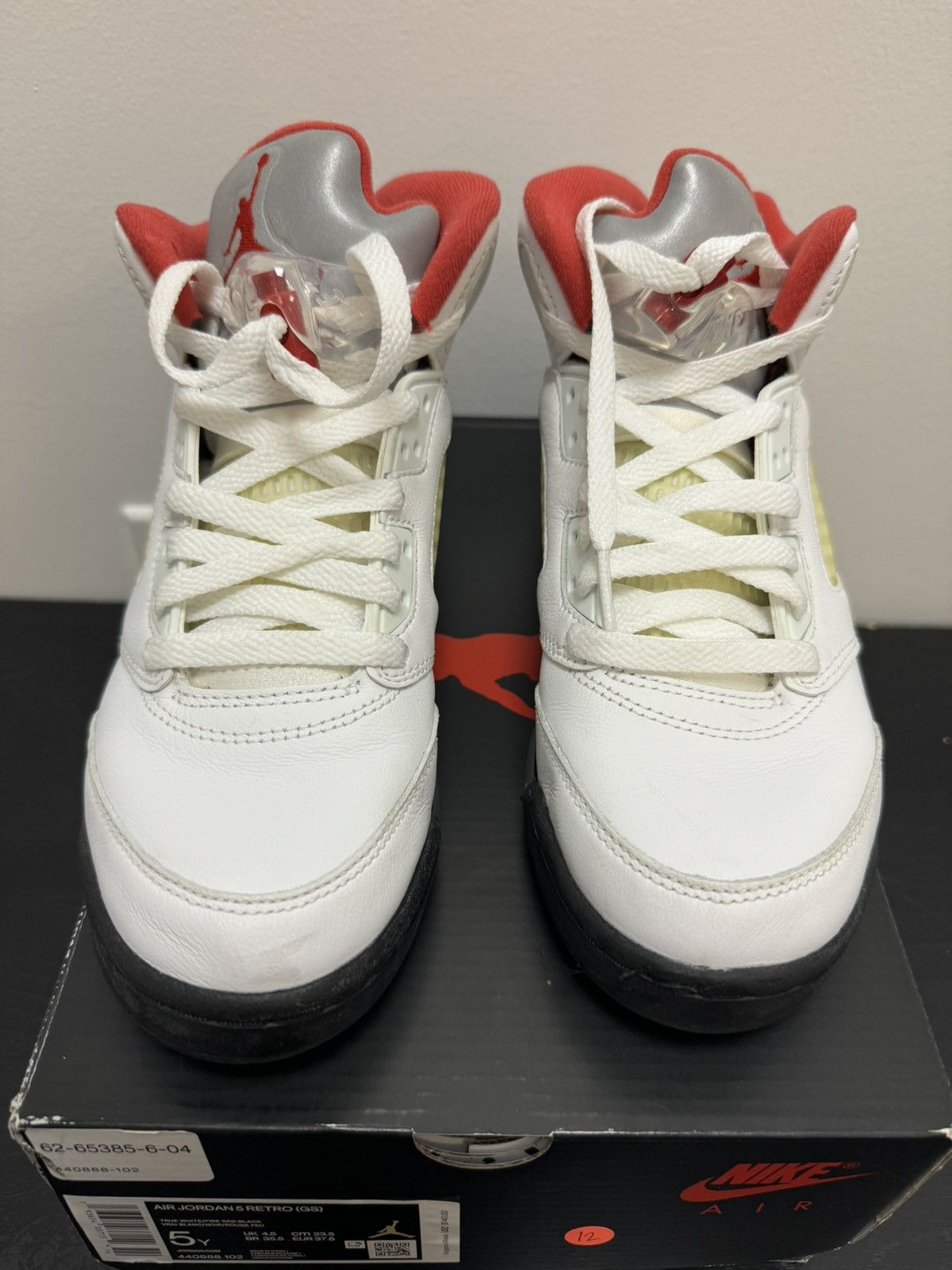 Jordan Brand Jordan 5 fire red silver tongue (2020) (gs) Size US 5 / EU 37 - 3 Thumbnail