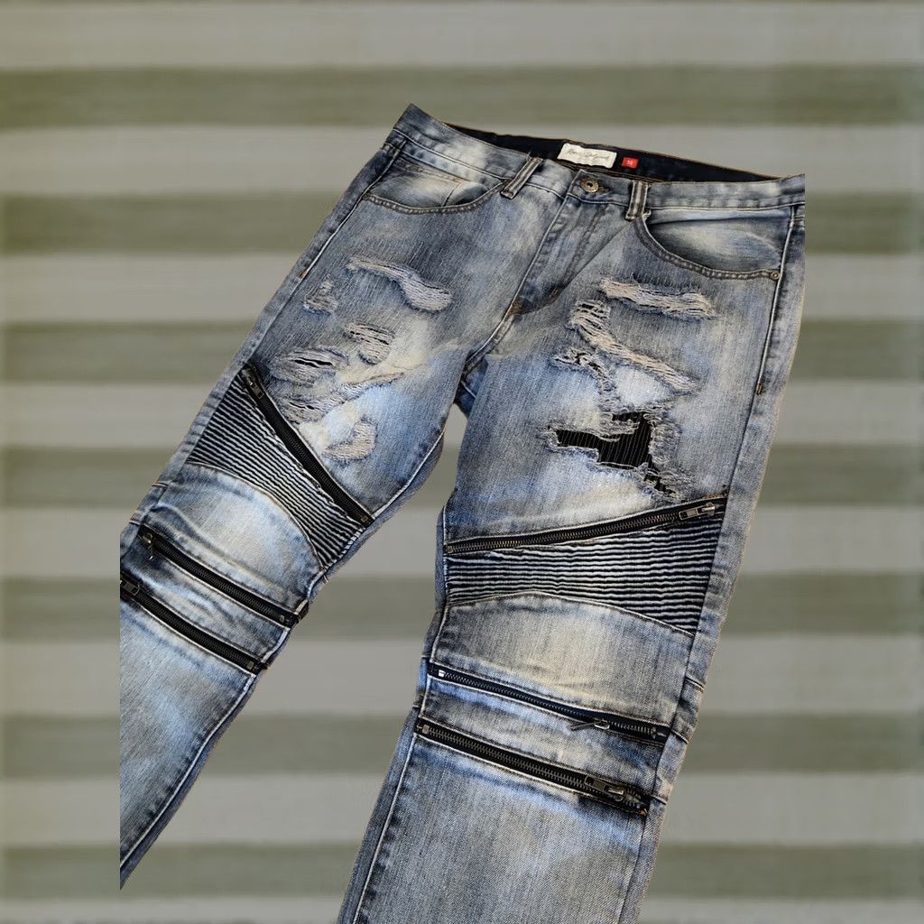 Vintage Ranch & Dvlpmnt Jeans Men’s Distressed Zippered High Rise 37x31 Blue Stone Denim Straight 5-Pocket Mens Regular Waist 36/37 Size US 36 / EU 52 - 1 Thumbnail