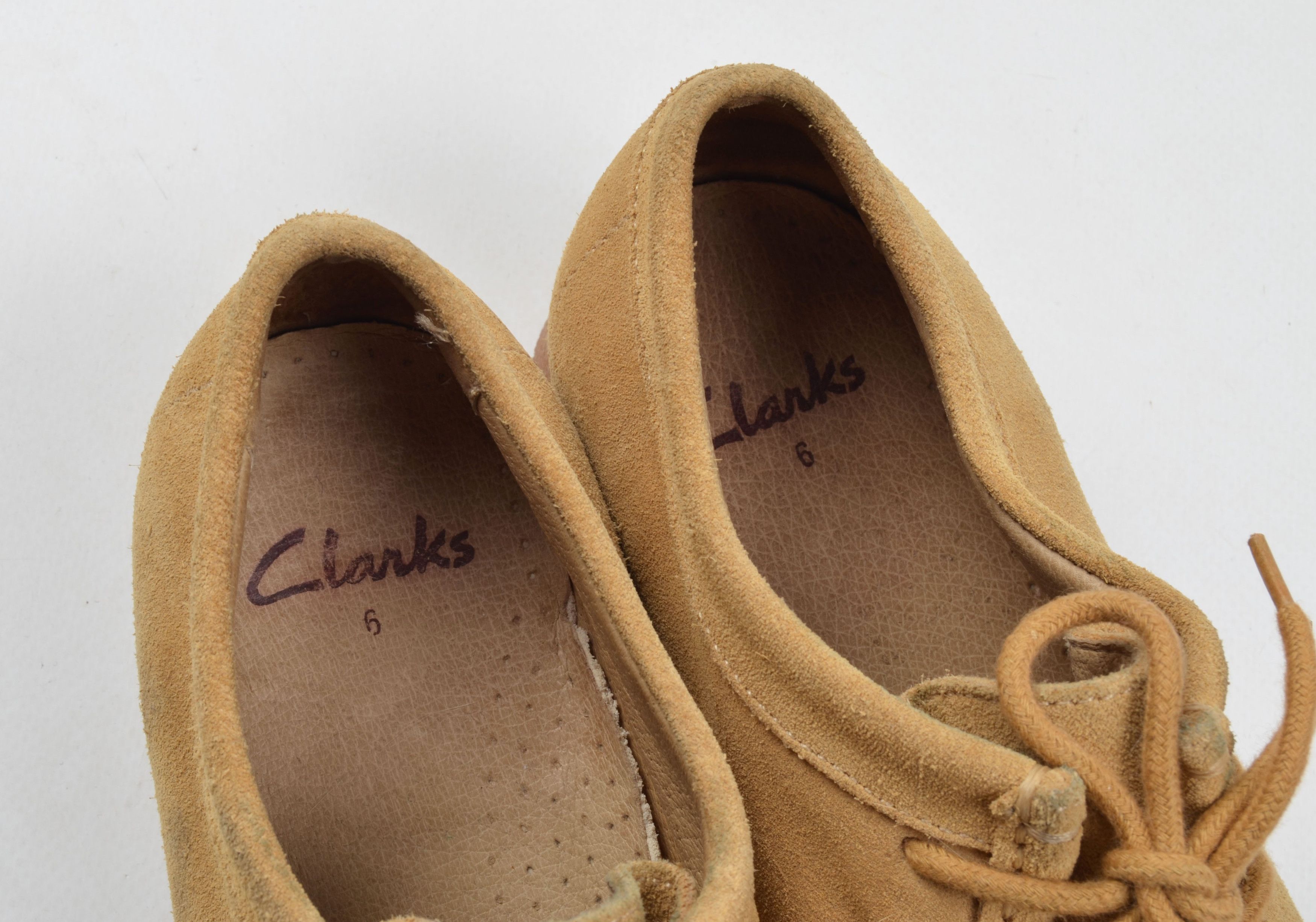 Clarks Clarks Maple Suede Oxfords & Lace Ups Casual Shoes Size US 6 / EU 39 - 6 Thumbnail
