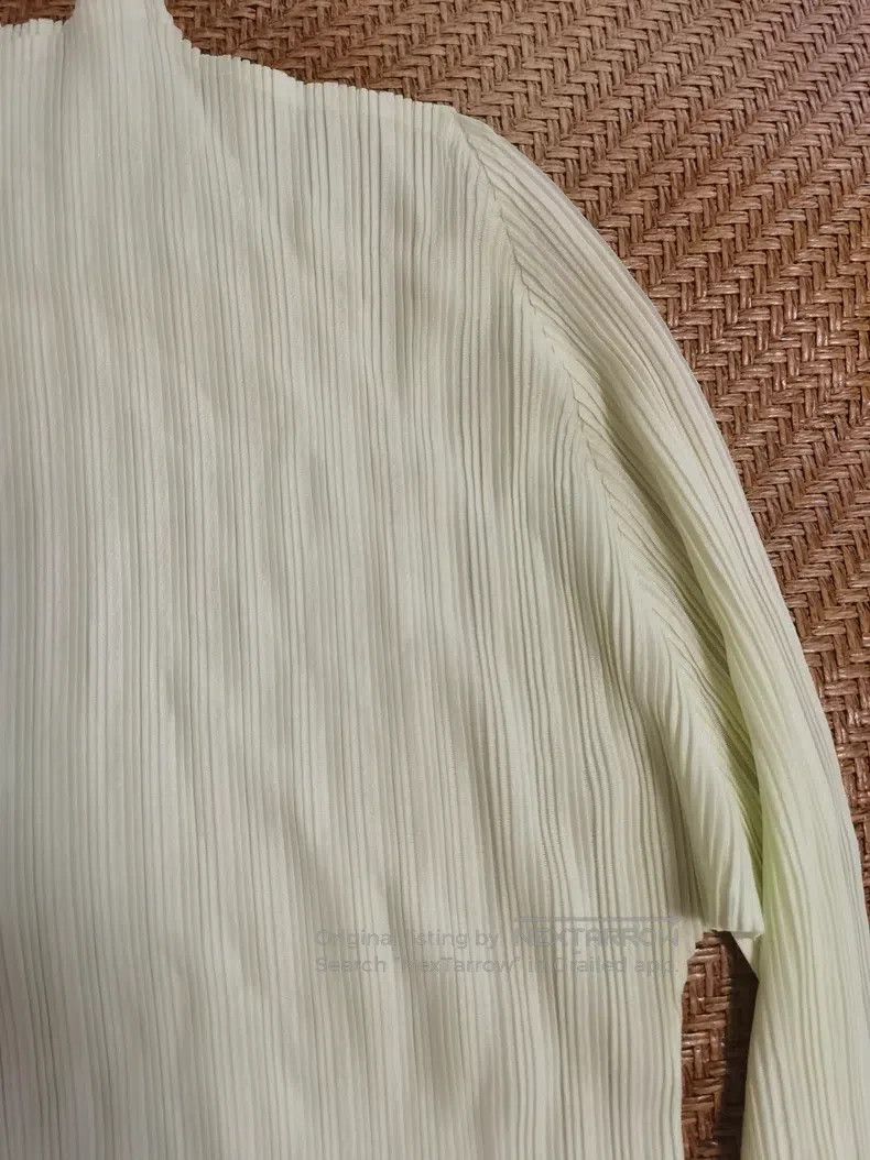 Issey Miyake Issey Miyake Pleated Mock Neck Long Sleeve Top Size L / US 10 / IT 46 - 3 Thumbnail