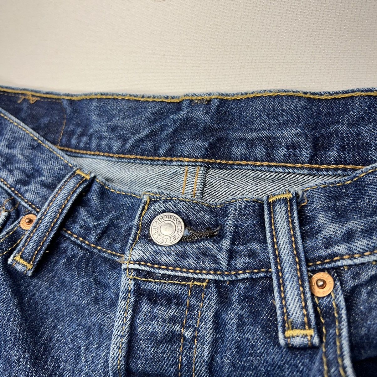 Levi's Levis Jeans Blue 501 Straight Original Denim Button Fly Size US 33 - 5 Thumbnail