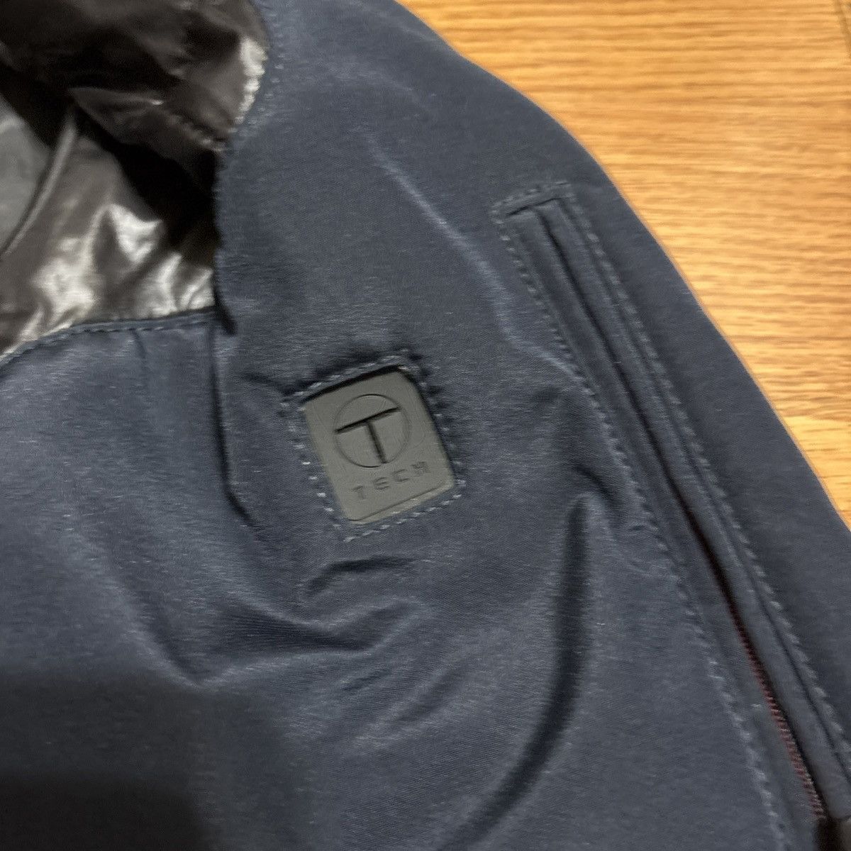 Tumi Tumi T-Tech Jacket Men's Medium Hooded Packable Size US M / EU 48-50 / 2 - 4 Thumbnail