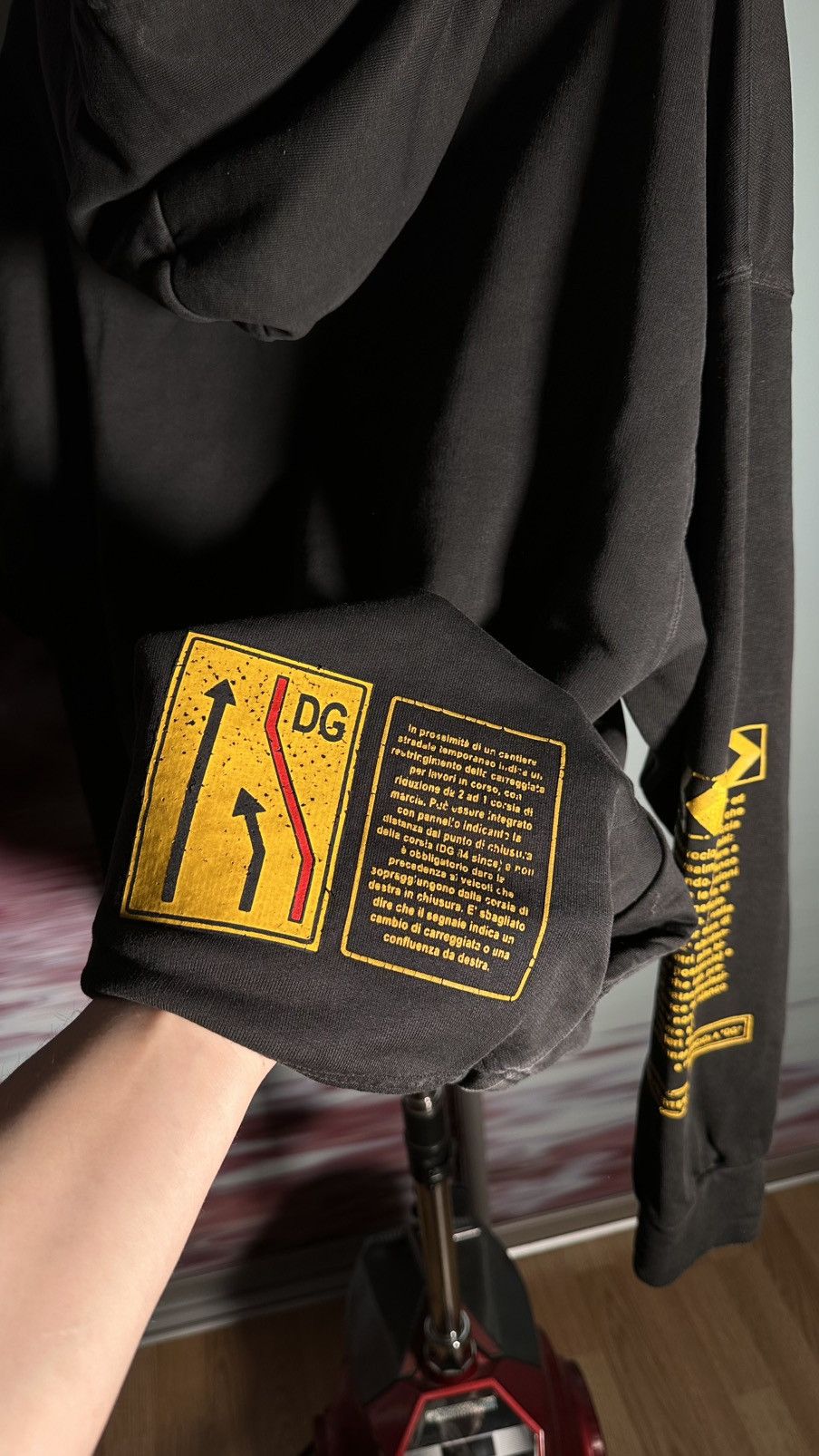 Dolce & Gabbana DOLCE & GABBANA Sweater Black Cotton Hooded DG Shield 🔥🔥 Size US S / EU 44-46 / 1 - 14 Thumbnail