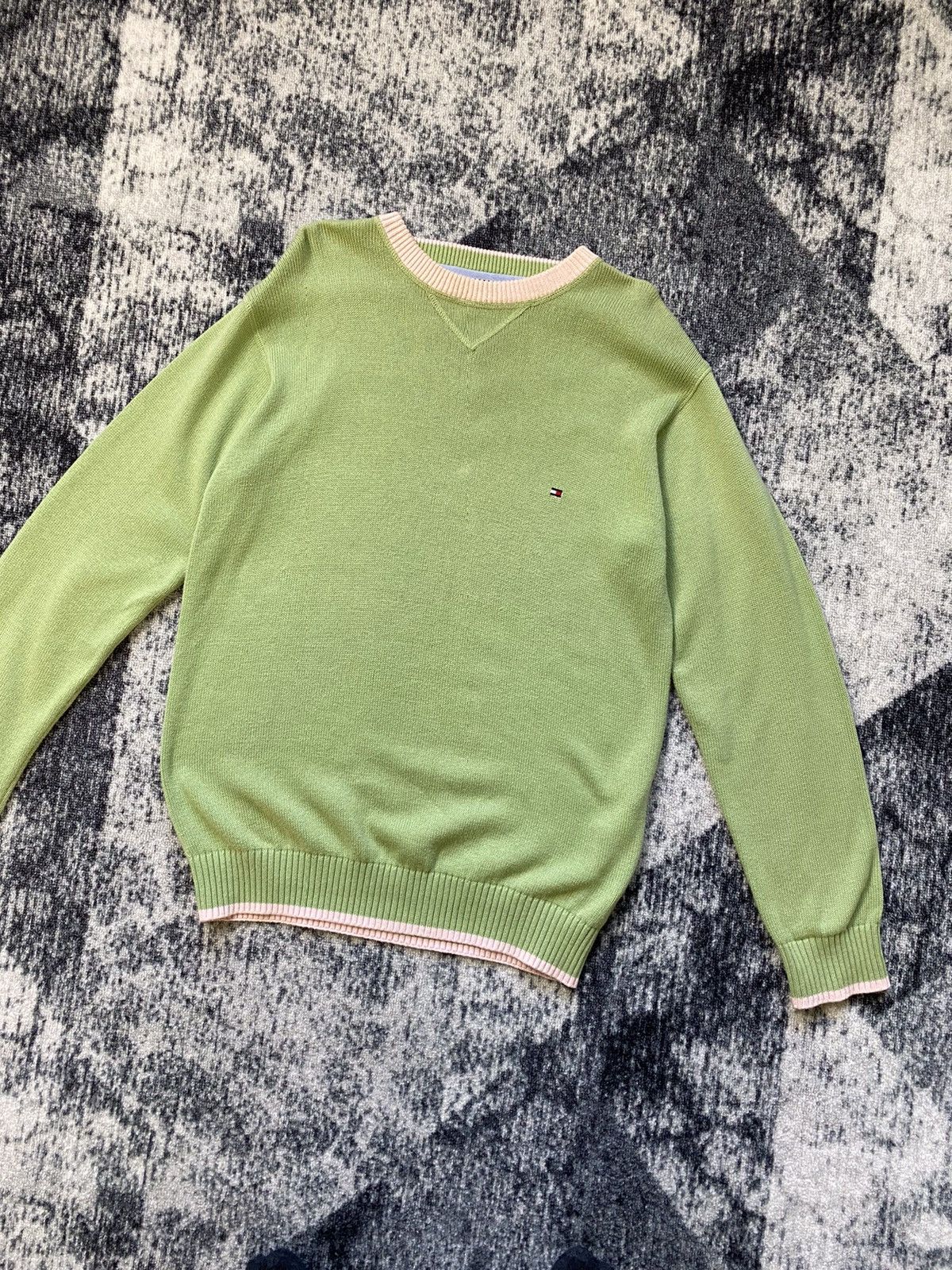 Tommy Hilfiger × Vintage Vintage Tommy Hilfiger Sweater 90s Y2K STYLE Size US M / EU 48-50 / 2 - 2 Thumbnail