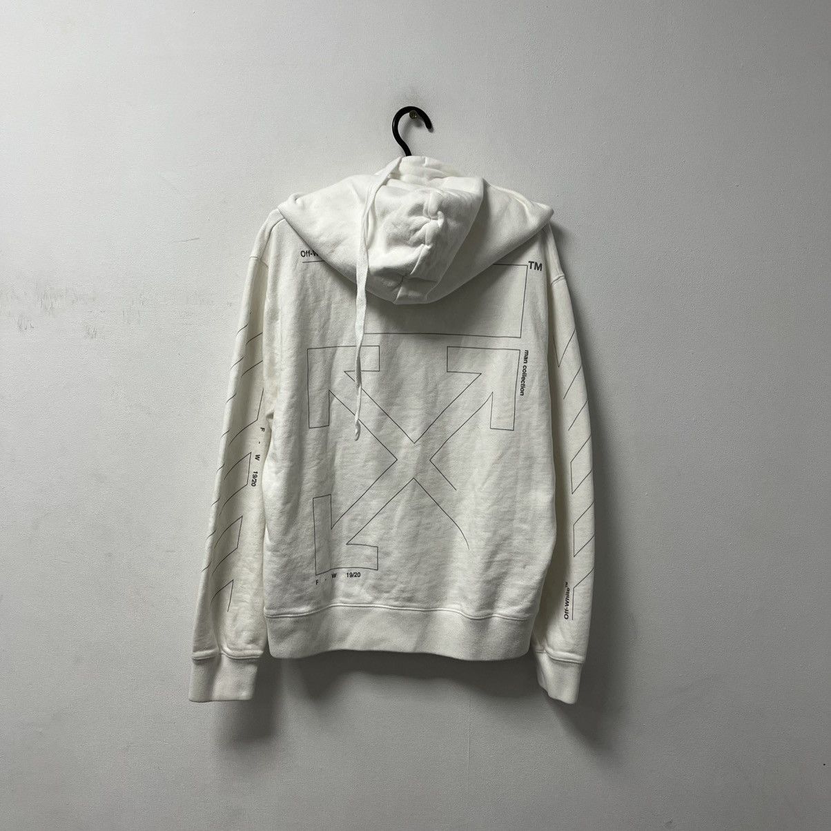 Off-White Off-White Luxury Hoodie Big Logo Rare White Size US L / EU 52-54 / 3 - 1 Thumbnail