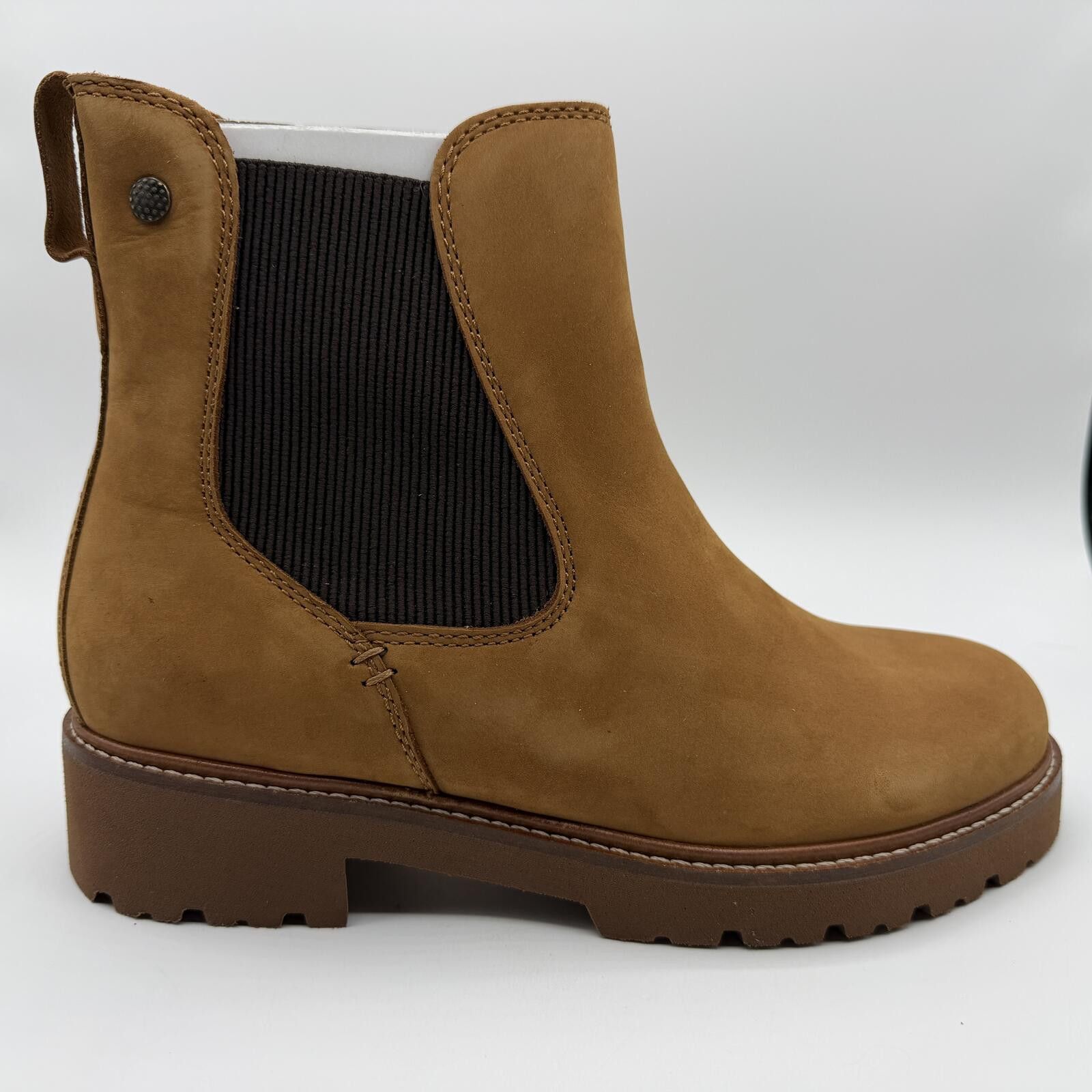 Samuel Hubbard Samuel Hubbard Made in Portugal Van Ness Chelsea Boot Nubuck Size US 7.5 / IT 37.5 - 7 Thumbnail