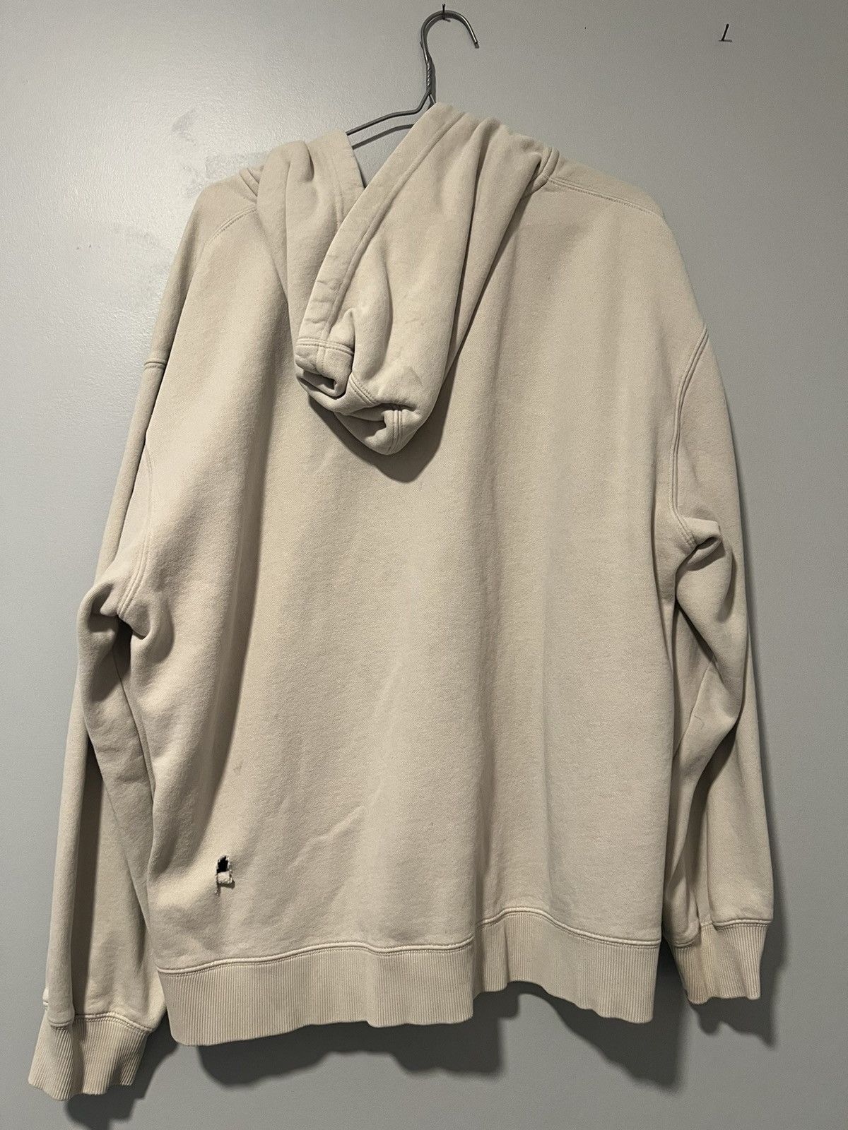 Tommy Hilfiger White Vintage Tommy hilfiger sweater Size US L / EU 52-54 / 3 - 3 Thumbnail