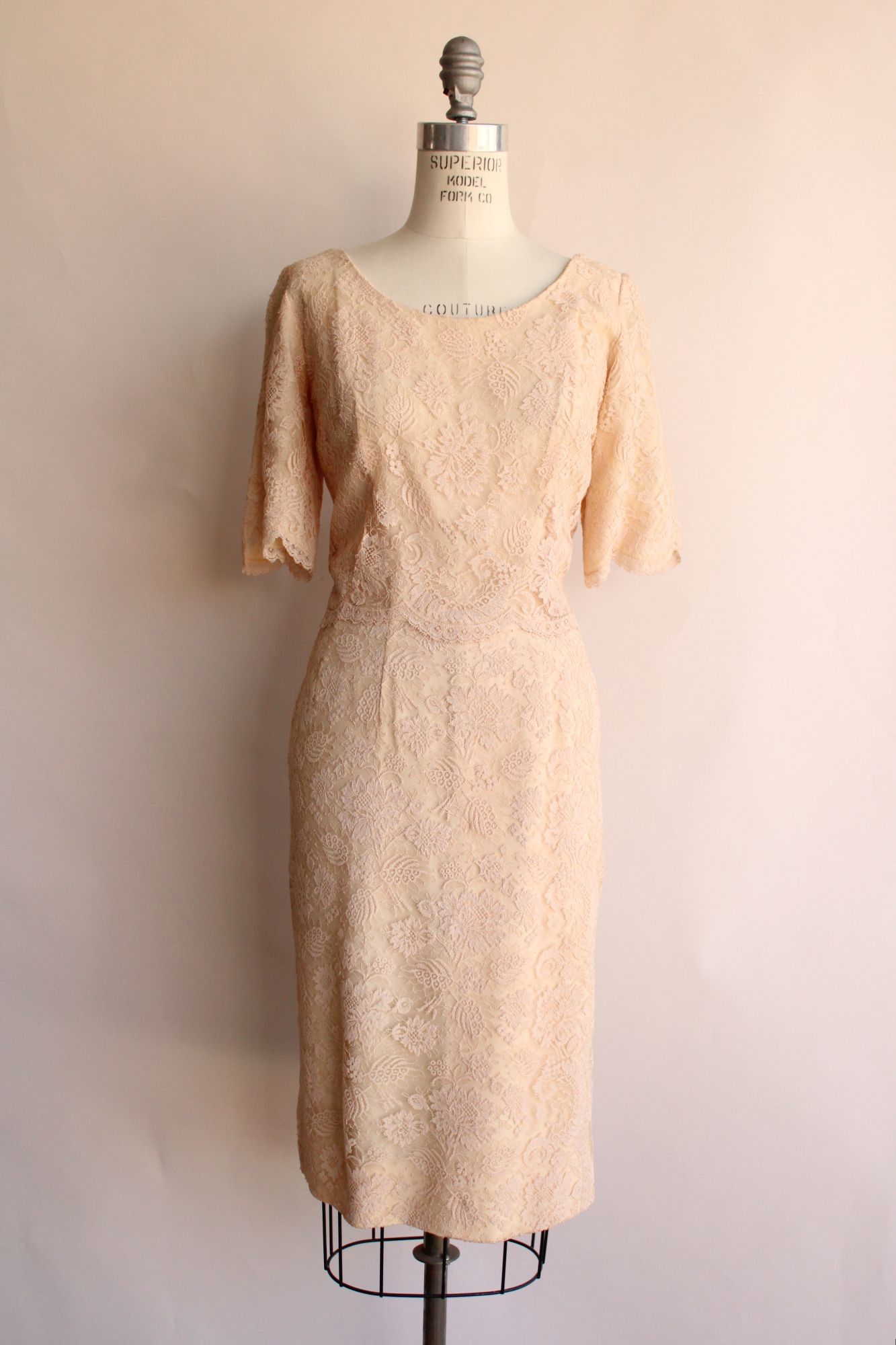 Vintage Vintage 1960s Dress, Pink Illusion Lace Fluttery Open Back Size M / US 6-8 / IT 42-44 - 2 Thumbnail