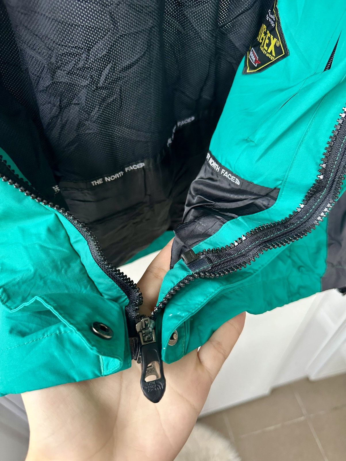 The North Face Vintage The North Face Gore-Tex Summit Series Jacket Size US L / EU 52-54 / 3 - 13 Thumbnail
