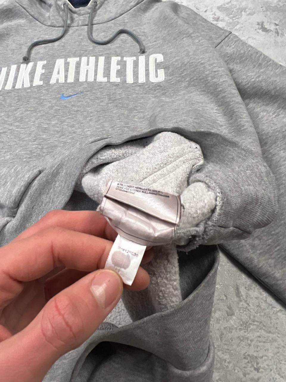 Nike Vintage Nike Athletic Y2K Sweatshirt Big Logo Size US L / EU 52-54 / 3 - 9 Thumbnail