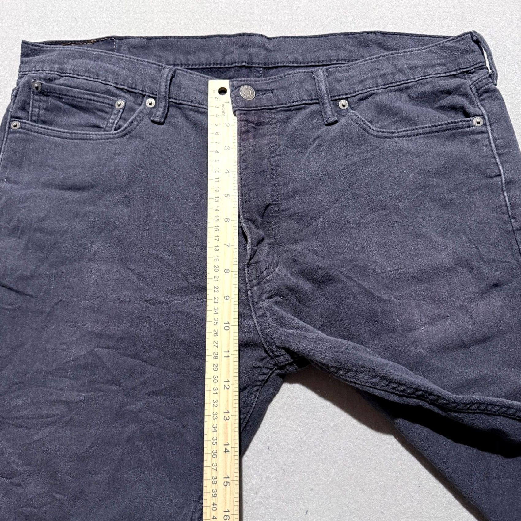 Levi's Levi's 513 Jeans Men Charcoal Gray Denim Straight Leg 38x32 Regular Waist 5-Pocket Logo City Vintage: No Size US 38 / EU 54 - 3 Thumbnail