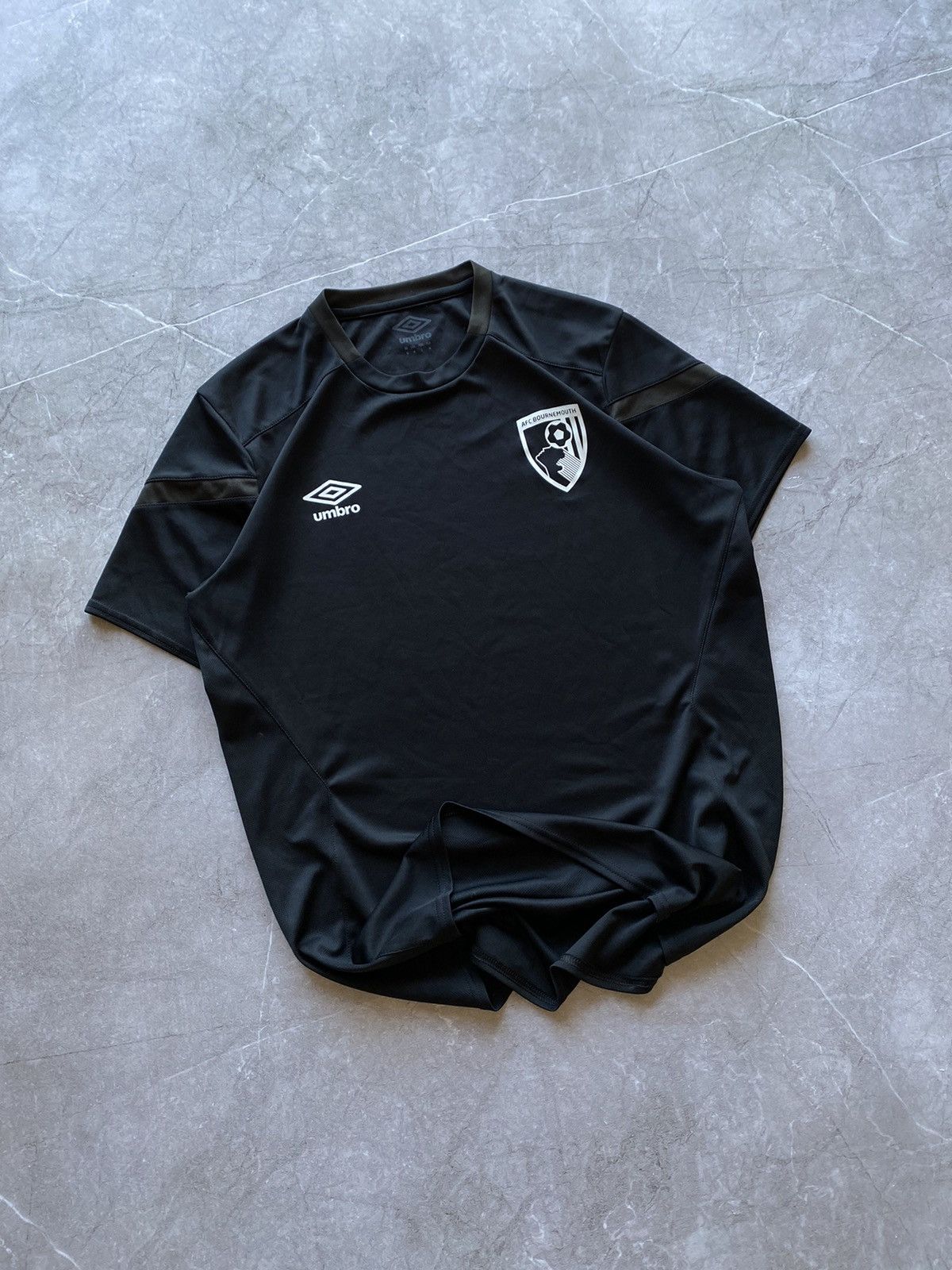 Umbro AFC Bournemouth Umbro Training Soccer Football Jersey Size US M / EU 48-50 / 2 - 1 Thumbnail