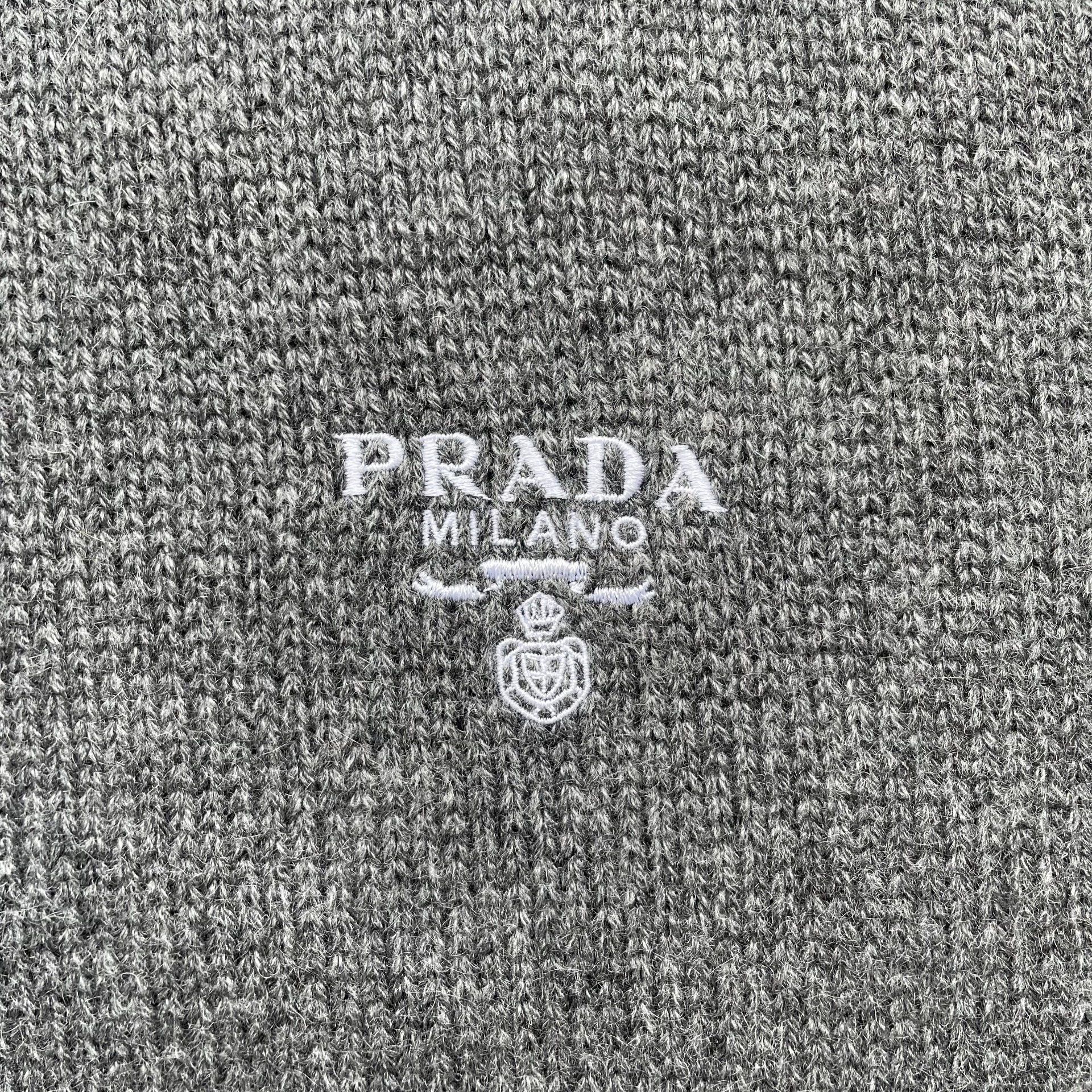 Prada PRADA SS25 Logo Cashmere Gray Crew Short Sleeve Tee 40 Size S / US 4 / IT 40 - 3 Thumbnail
