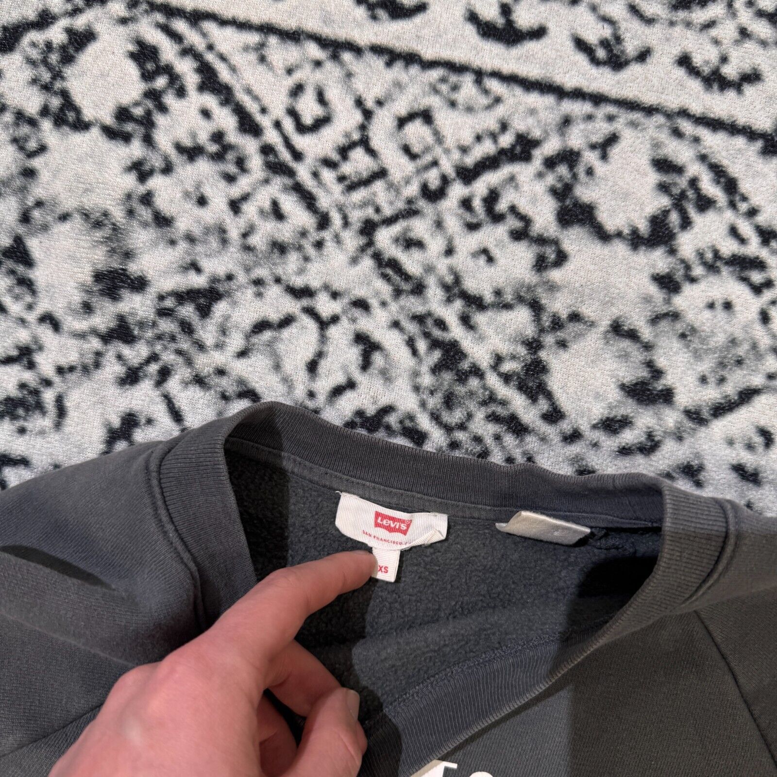 Levi's × Vintage Vintage Levi’s Gray Cotton Crewneck Size L Y2K 90s Casual Size US L / EU 52-54 / 3 - 6 Thumbnail