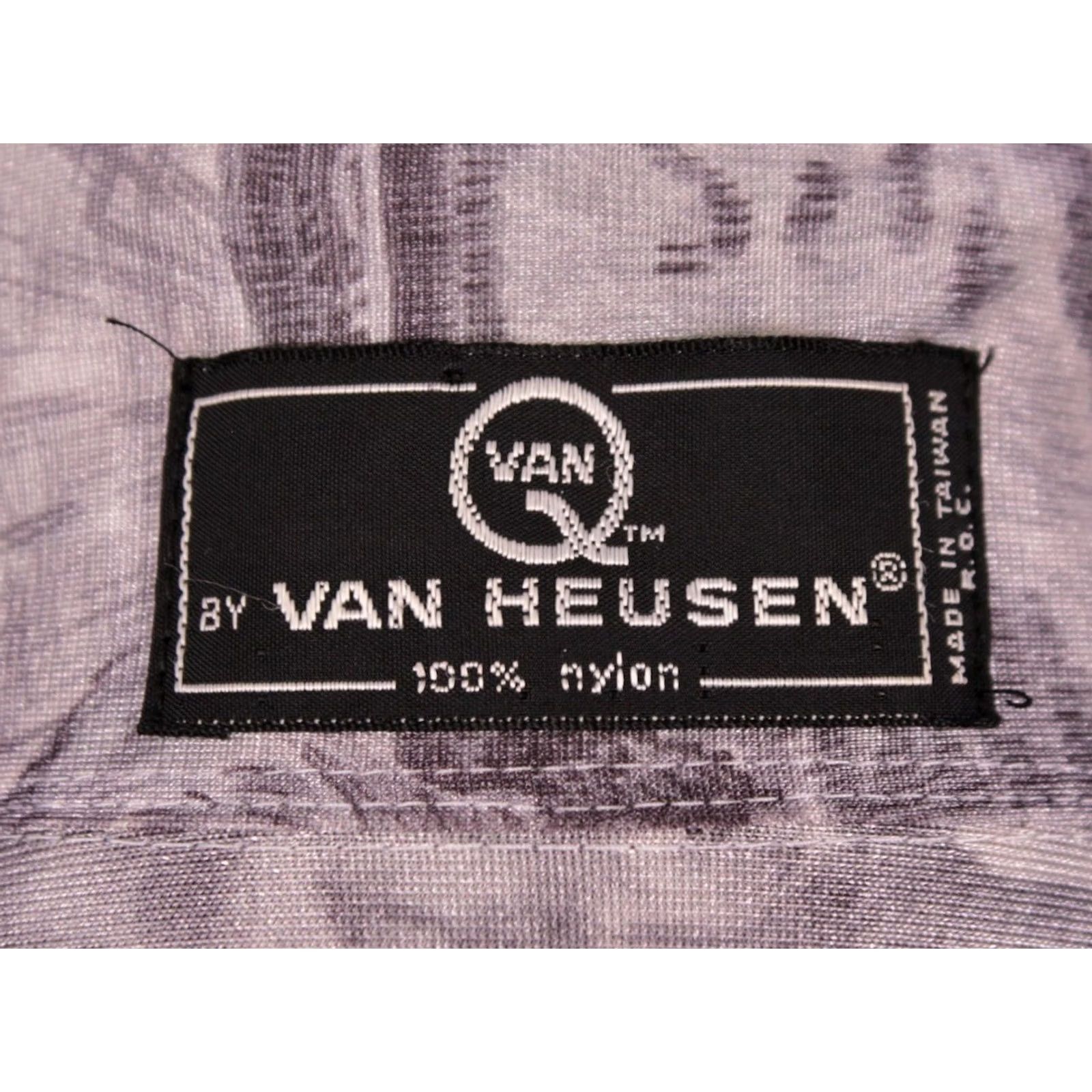 Van Heusen VTG 70s Grey Landscape Outdoor Print Nylon Shirt Mens S Nylon Shirt Vintage 1970s Van Heusen Disco Polyester Long Sleeve Button-Front Size US S / EU 44-46 / 1 - 4 Thumbnail