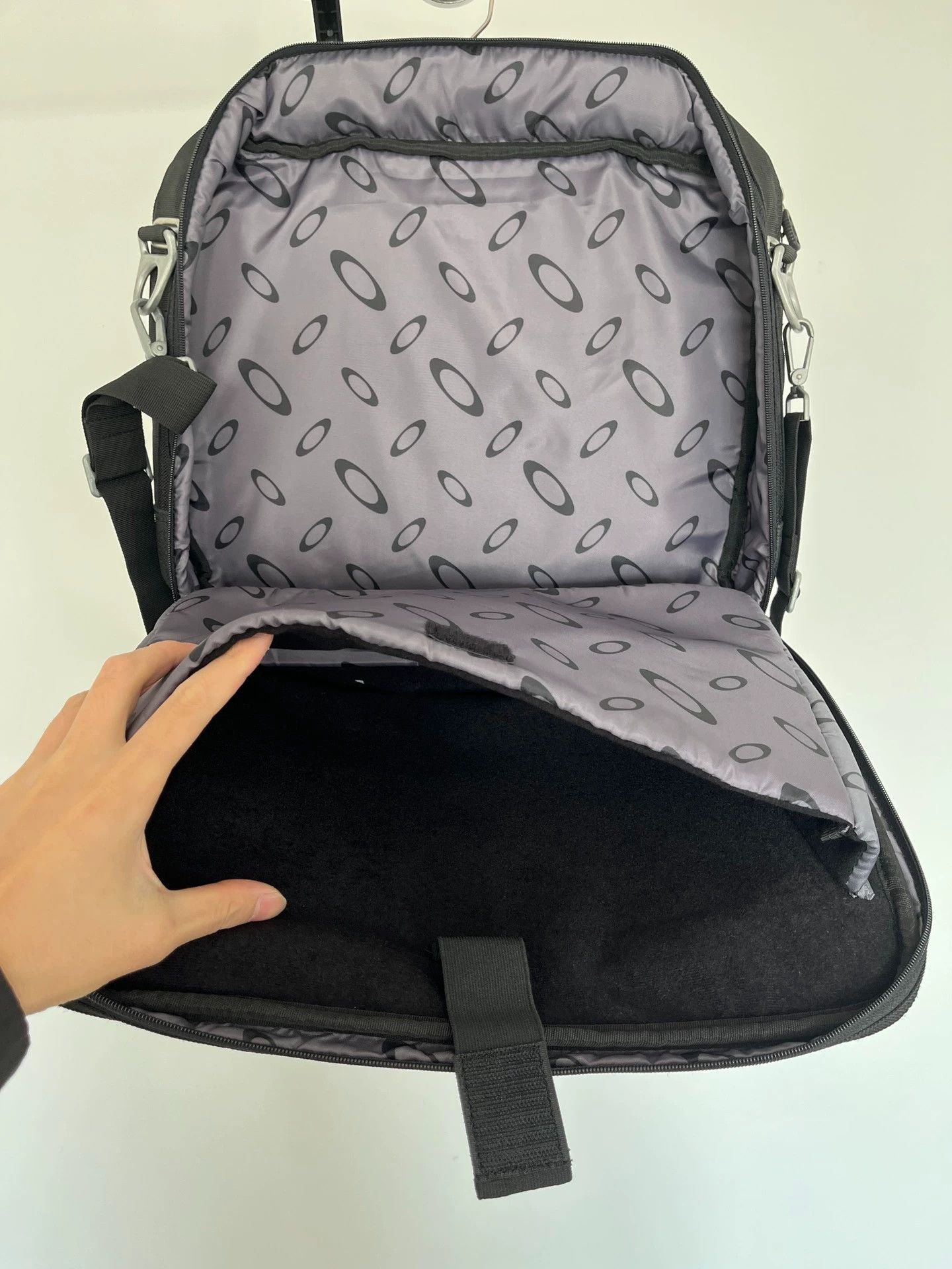 Oakley Vintage Oakley Shoulder Bag Size ONE SIZE - 3 Thumbnail