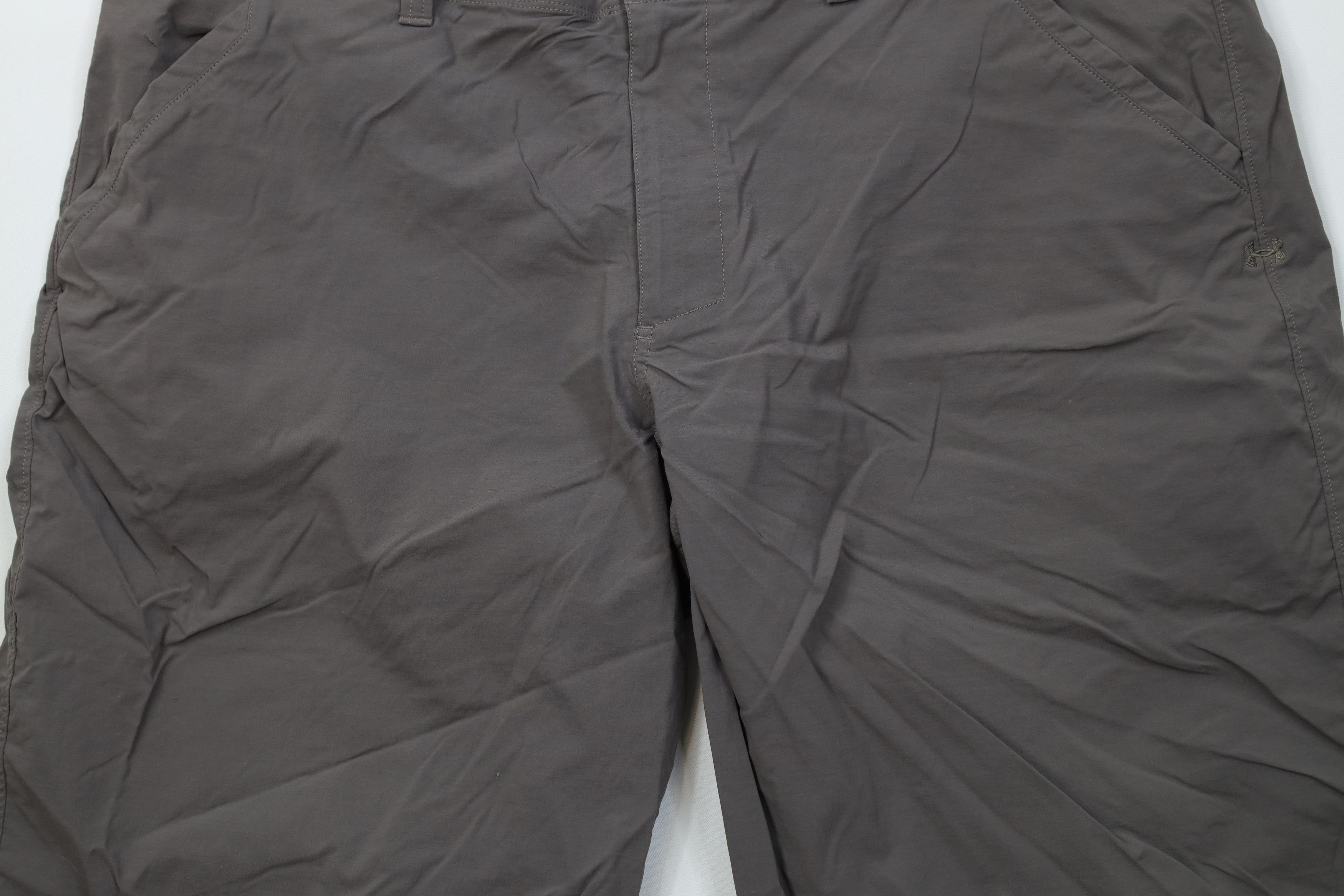 Under Armour Under Armour Fit HeatGear Above Knee Chino Golf Shorts Gray Size US 40 / EU 56 - 3 Thumbnail