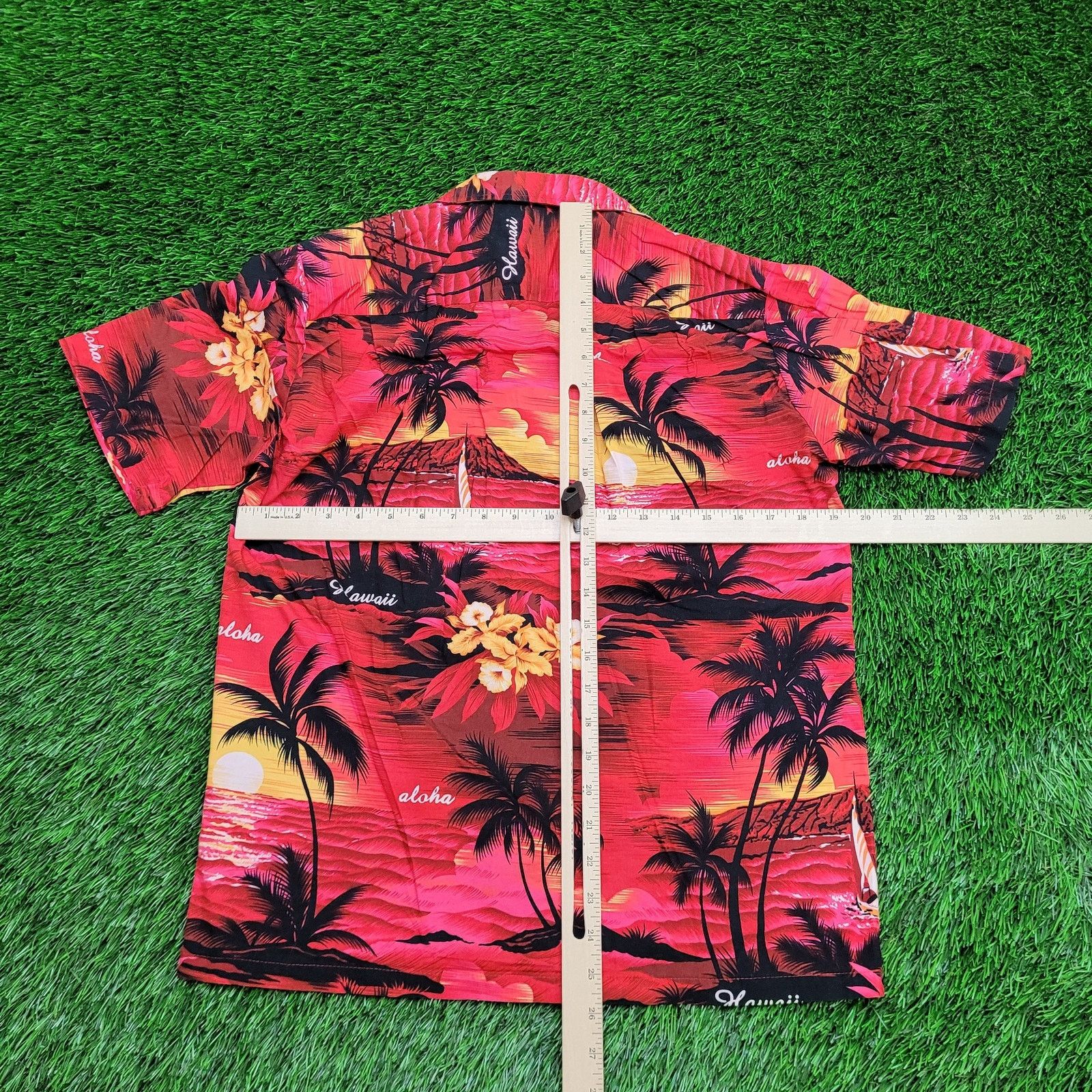 Vintage Vintage Hawaii Beach Sunset AOP Button Shirt S 18x26 Aloha Size US S / EU 44-46 / 1 - 6 Thumbnail