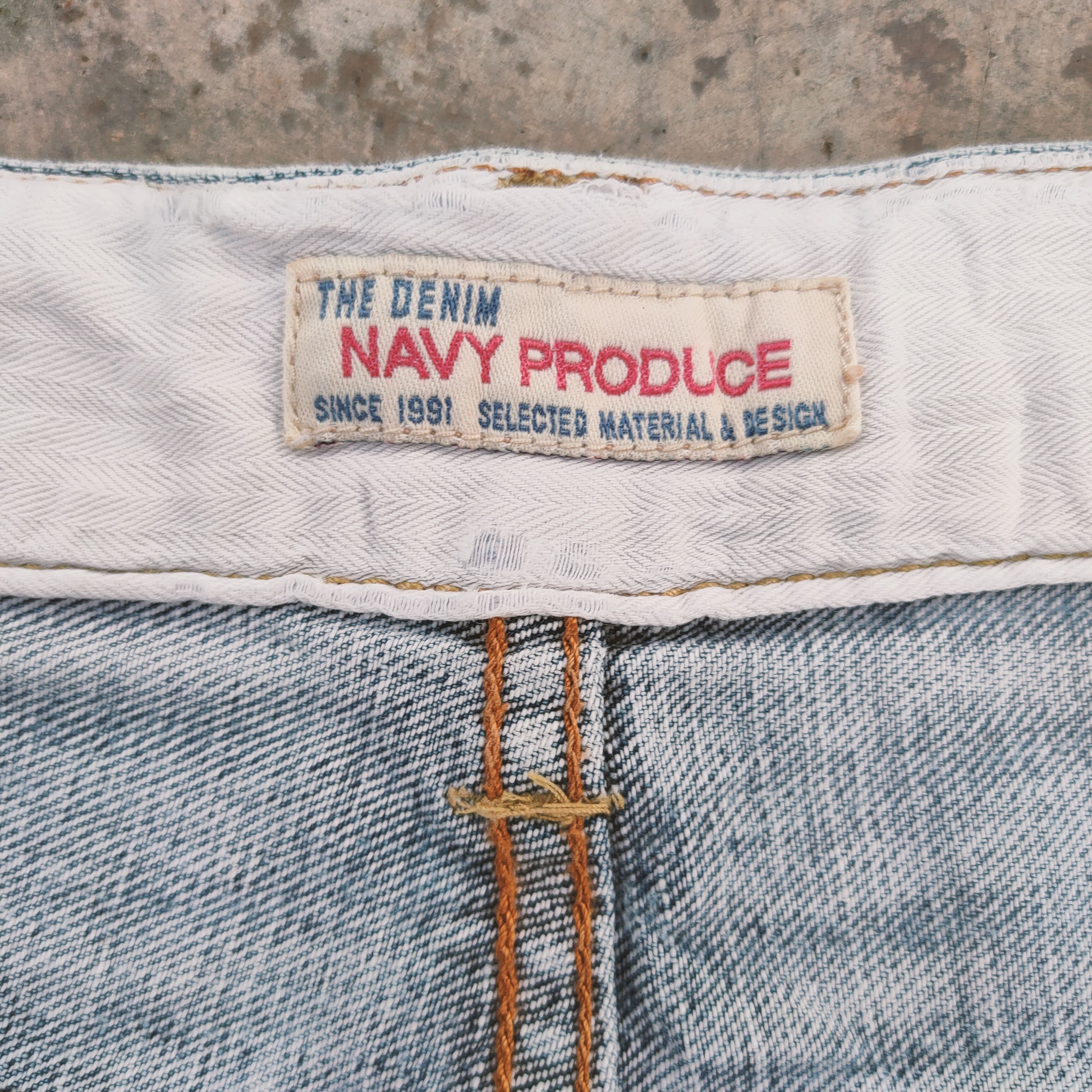 Japanese Brand VINTAGE JAPANESE FADED RIPPED JEANS DENIM PANTS Size US 36 / EU 52 - 13 Thumbnail