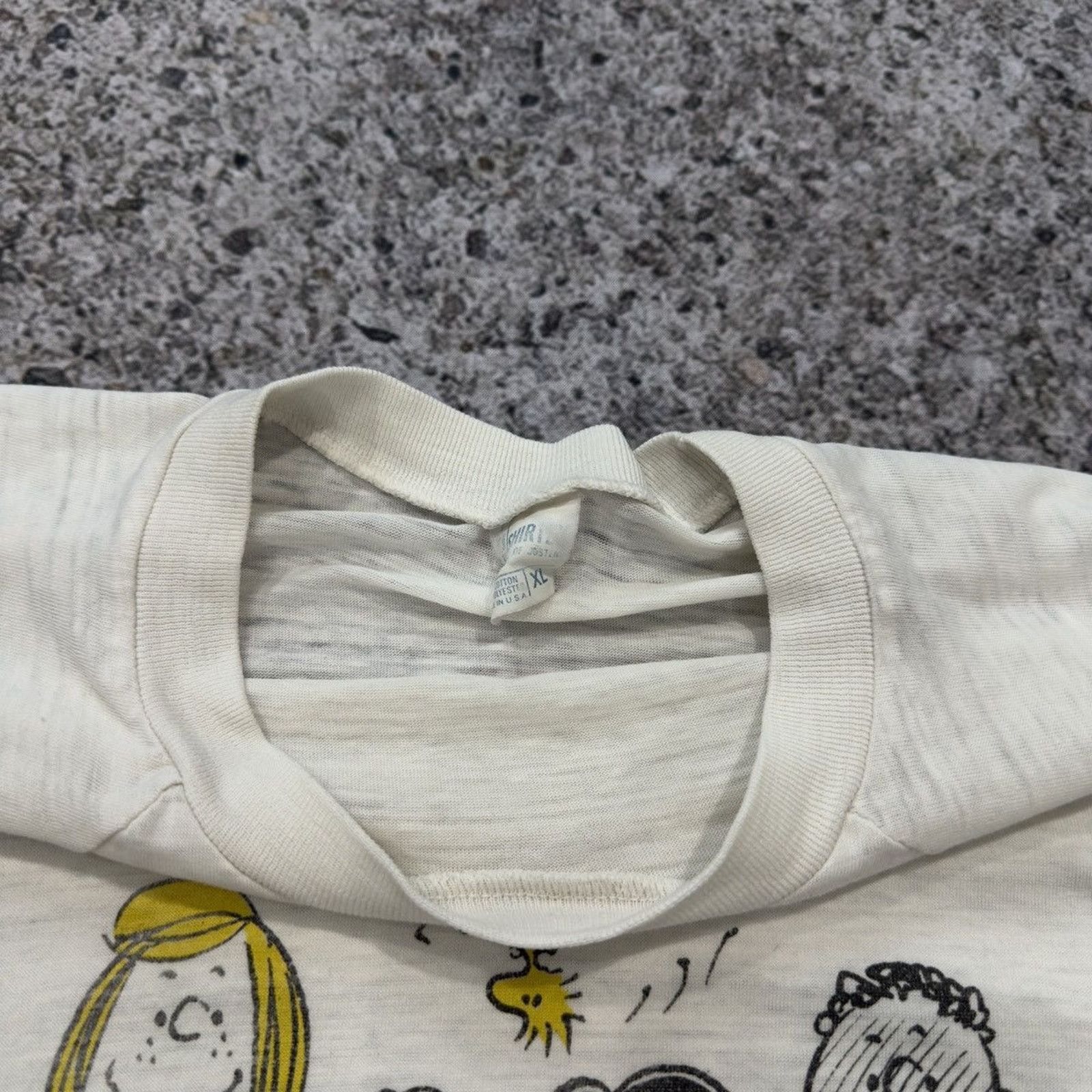 Vintage 70s Thrashed Distressed Paper Thin Peanuts Tee ERD Grunge Size US L / EU 52-54 / 3 - 4 Thumbnail