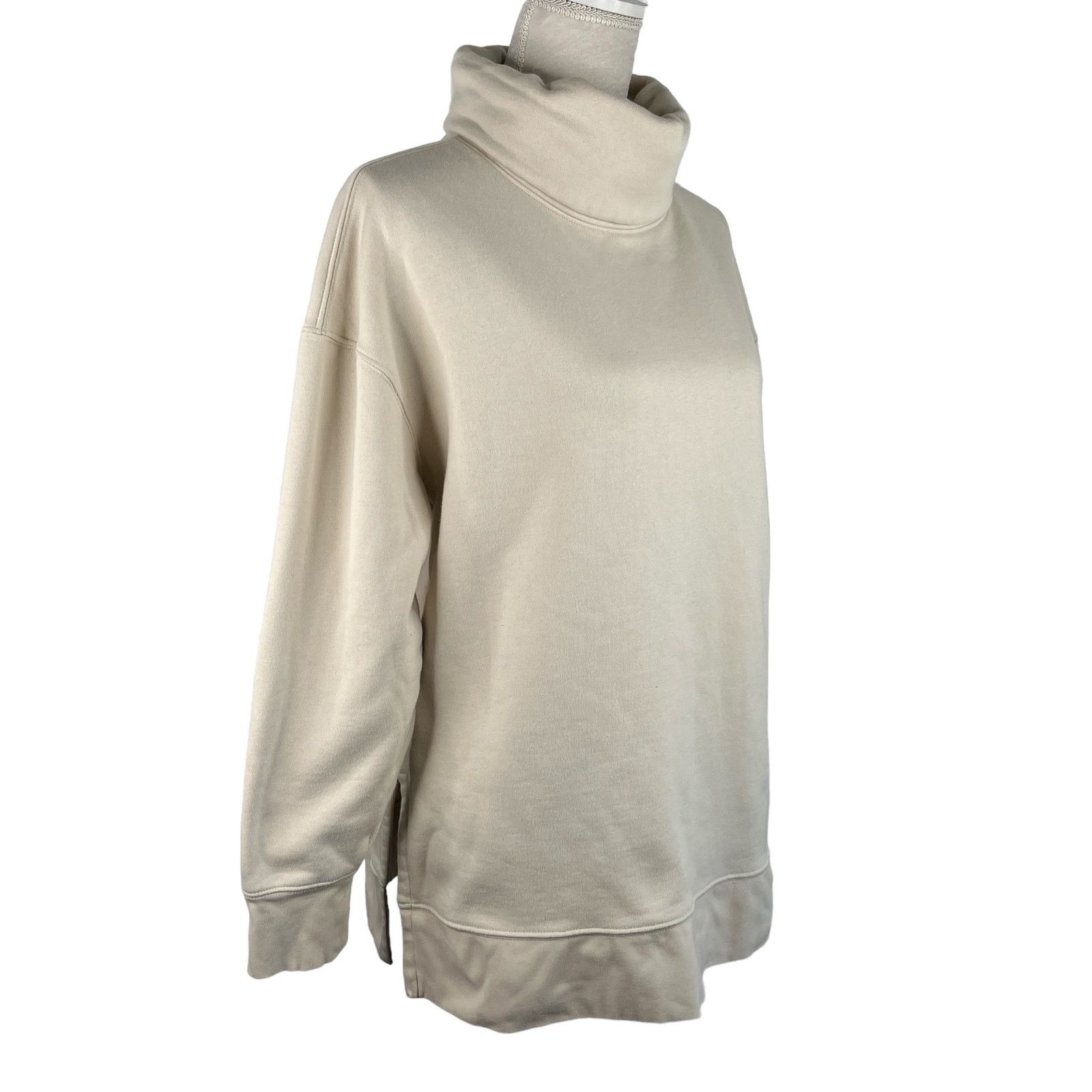 Athleta Athleta 24/7 Funnel Neck Sweatshirt Putty Medium Beige Size M / US 6-8 / IT 42-44 - 7 Thumbnail