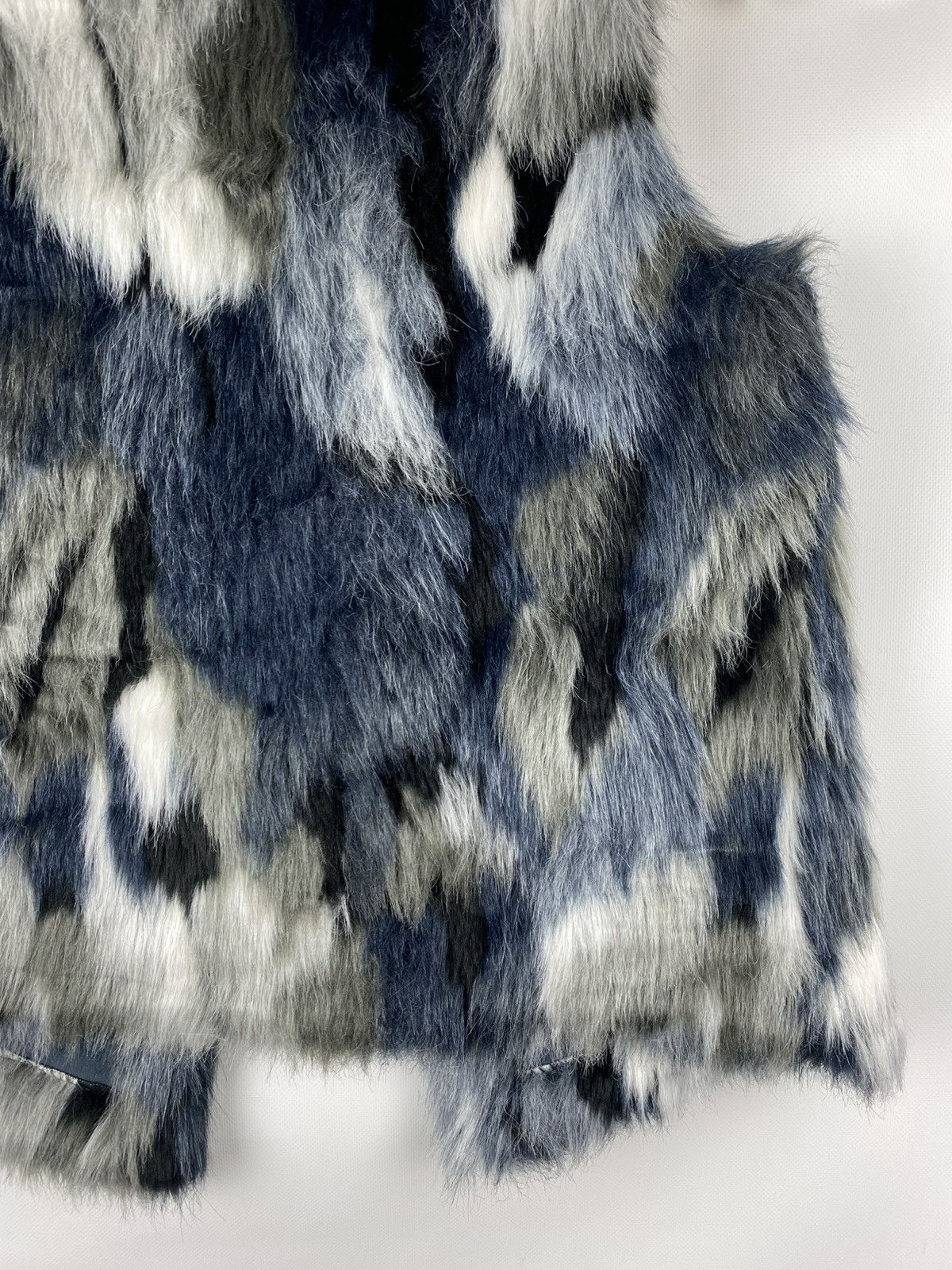 Armani Armani Jeans Ladies Faux Fur Sleeveless Vest Waistcoat Size M / US 6-8 / IT 42-44 - 16 Thumbnail
